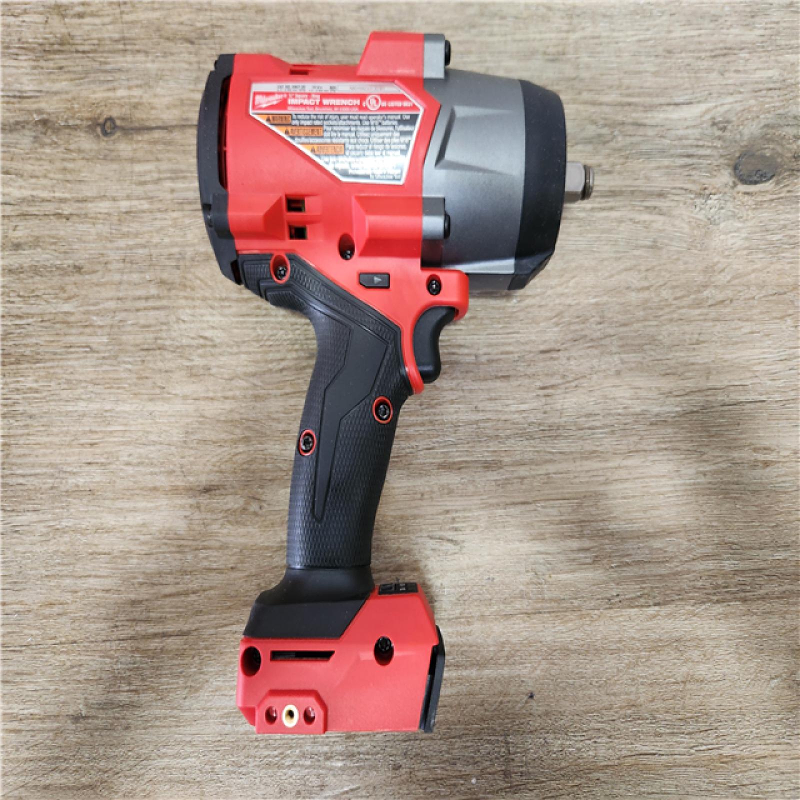 Phoenix Location Appears NEW Milwaukee M18 FUEL 18V Lithium-Ion Brushless Cordless 1/2 in. Impact Wrench w/Friction Ring Kit w/One 5.0 Ah Battery and Bag 2967-21B