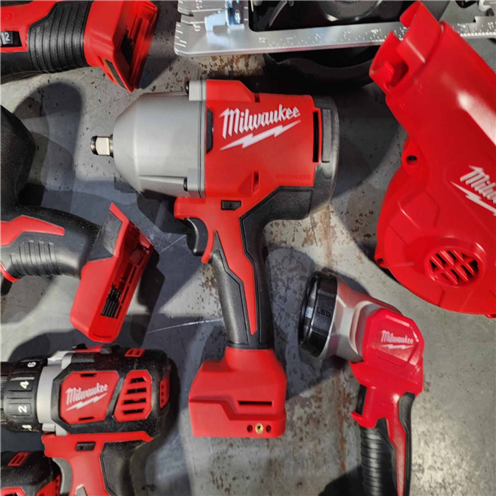 HOUSTON LOCATION - AS-IS (APPEARS LIKE NEW) M18 18-Volt Lithium-Ion Cordless Combo Kit 9-Tool with 2-Batteries, Charger and Tool Bag