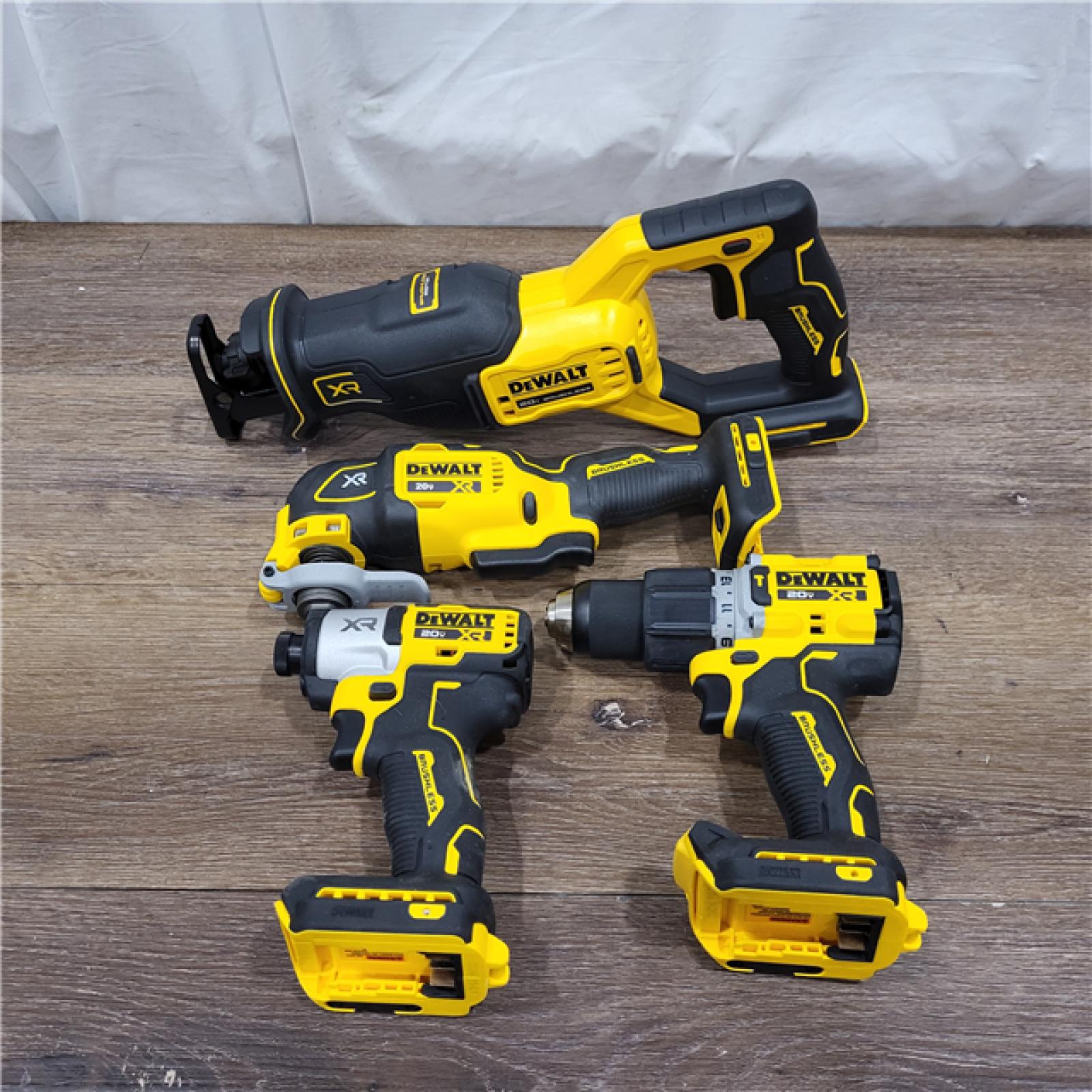 AS-IS DeWALT Atomic 20v Max Brushless Cordless 4-tool Combo Kit Atomic 20v Max Brushless Cordless 4-tool Combo Kit