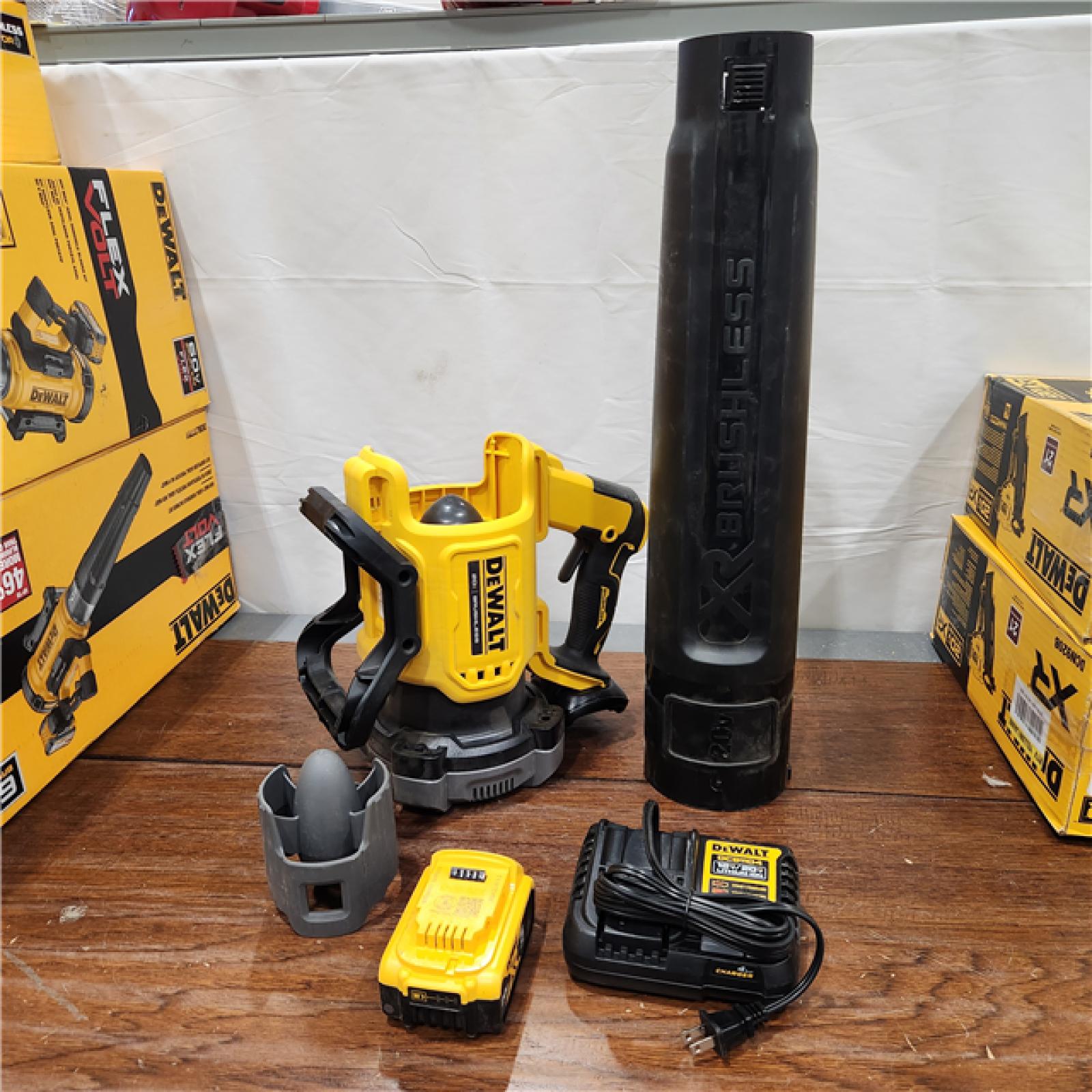 AS-IS DEWALT 20V MAX* XR Brushless Cordless Handheld Blower Kit