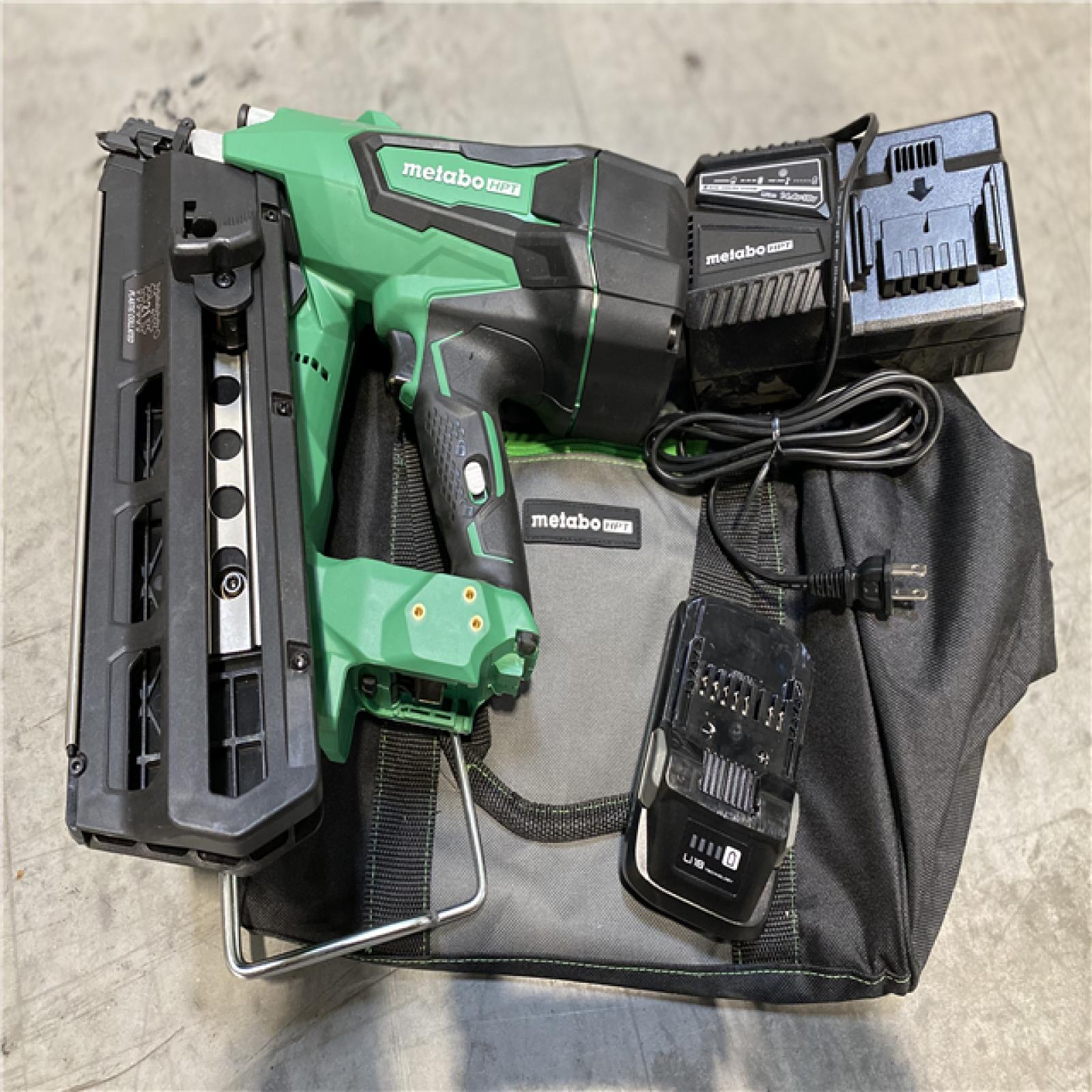 LIKE NEW! - Metabo HPT 3.5-in 21-Degree Cordless Framing Nailer (Battery & Charger Included)