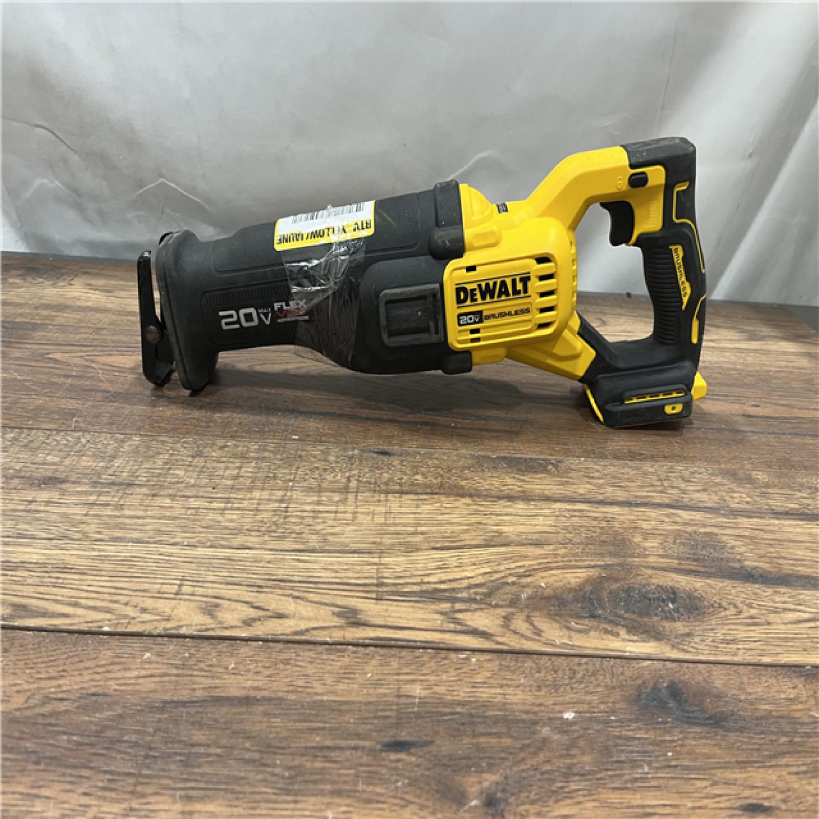 AS-IS DEWALT DCS386B 20V FLEXVOLT Advantage Reciprocating Saw ( TOOL ONLY )