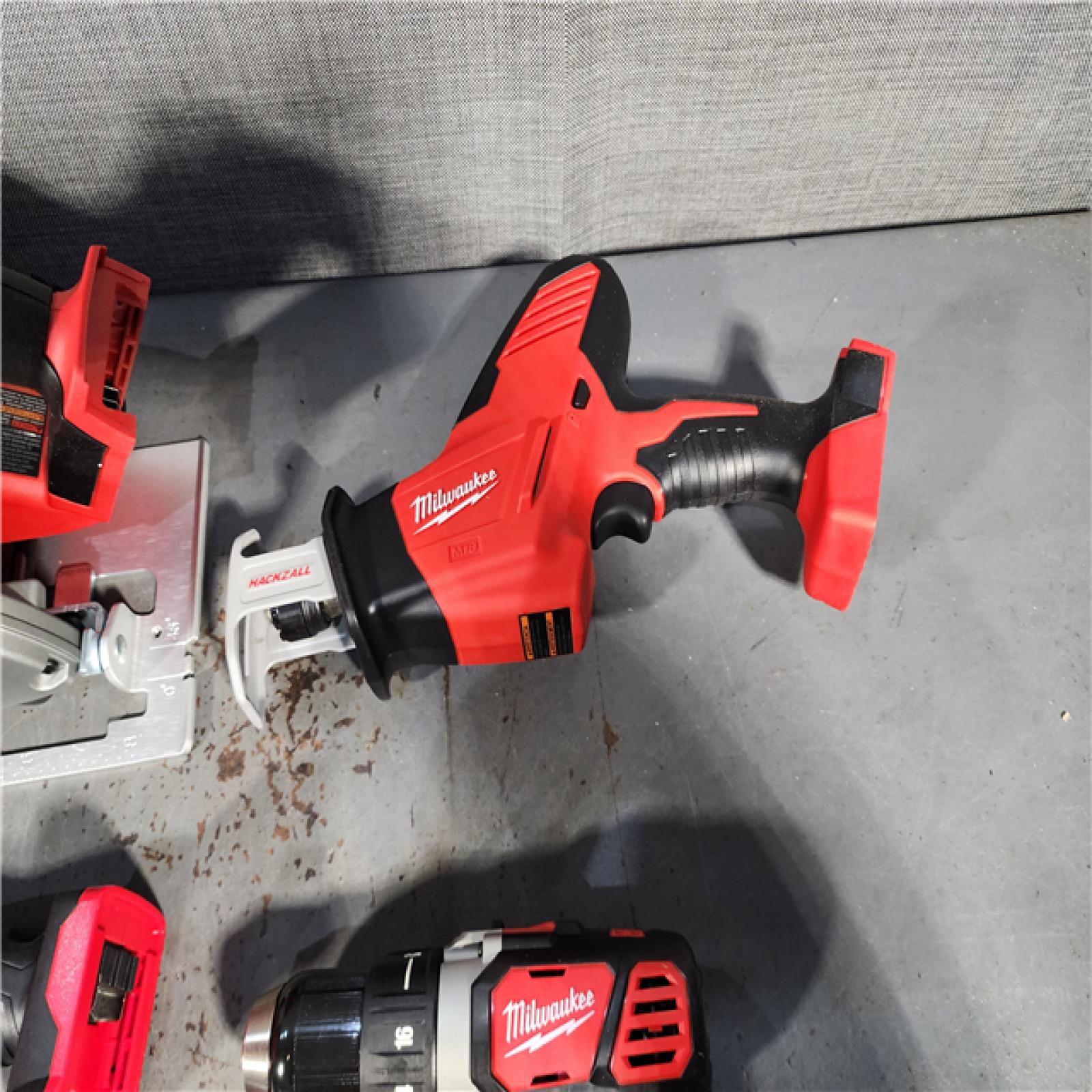 HOUSTON LOCATION - AS-IS (APPEARS LIKE NEW) M18 18V Lithium-Ion Cordless Combo Kit (5-Tool) with (1) 3.0Ah and (1) 1.5Ah Battery, (1) Charger, (1) Tool Bag