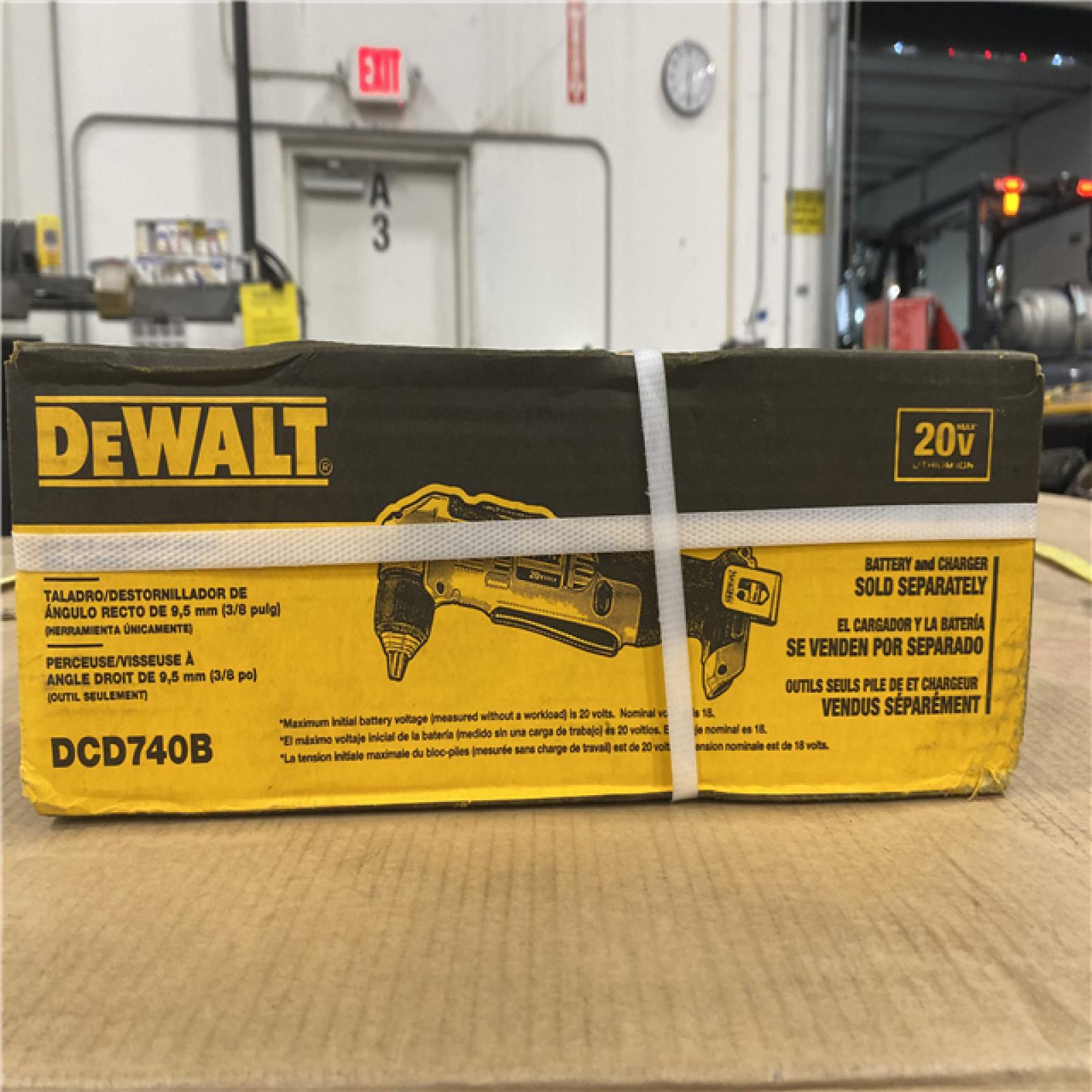 NEW! - DEWALT 20V MAX Cordless 3/8 in. Right Angle Drill/Driver (Tool Only)