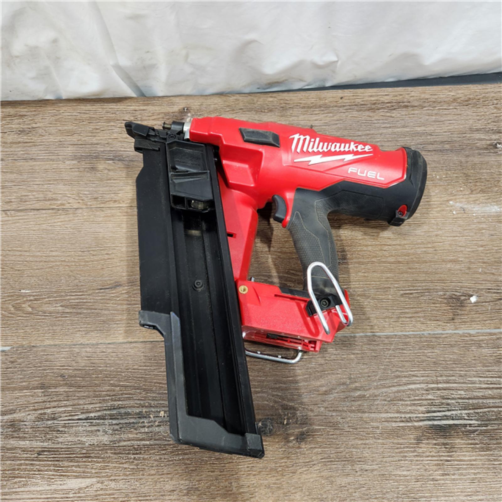 AS-IS Milwaukee 2744-20 M18 FUEL 21-Degree Cordless Framing Nailer (Tool Only)