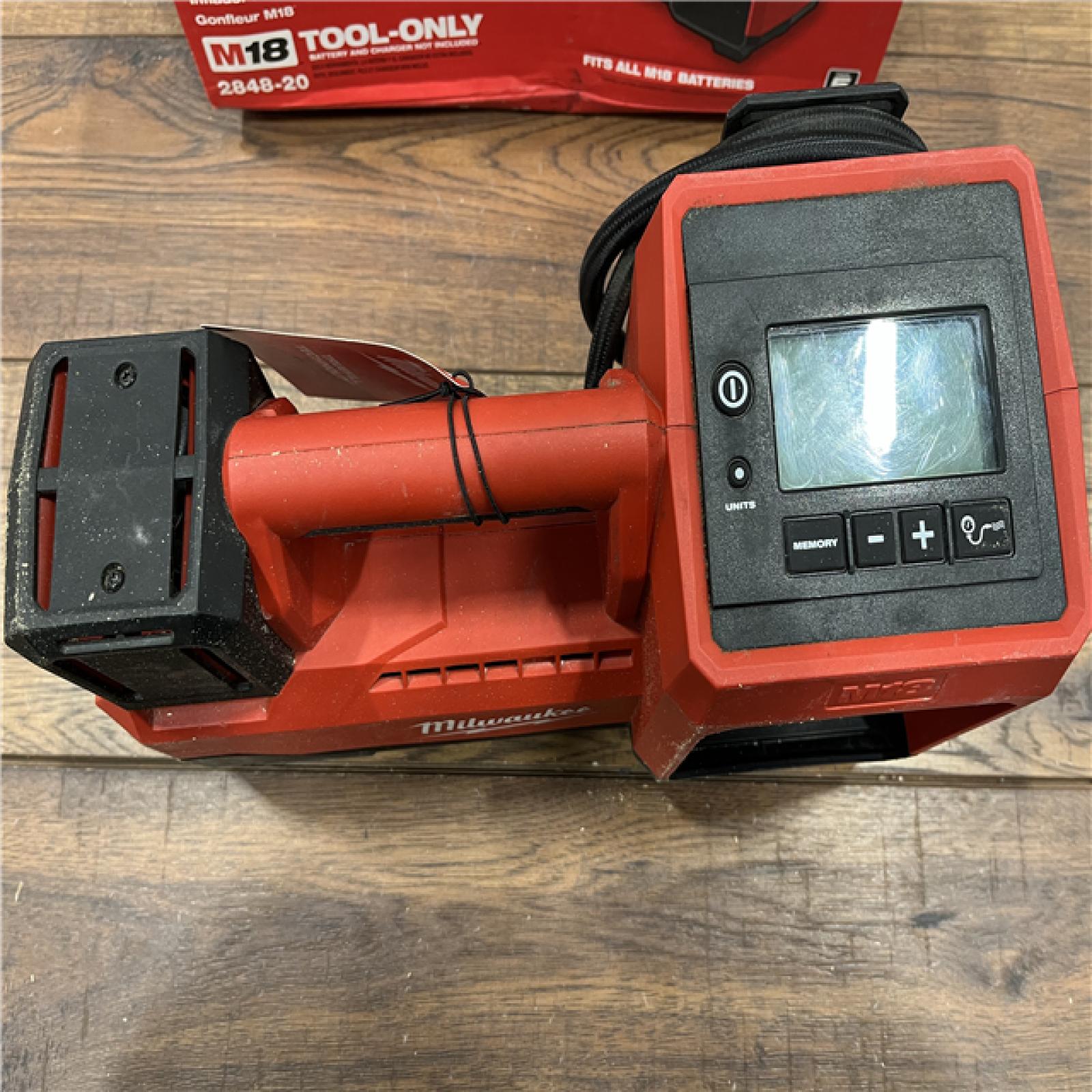 AS-IS Milwaukee M18 18 V 150 PSI Tire Inflator