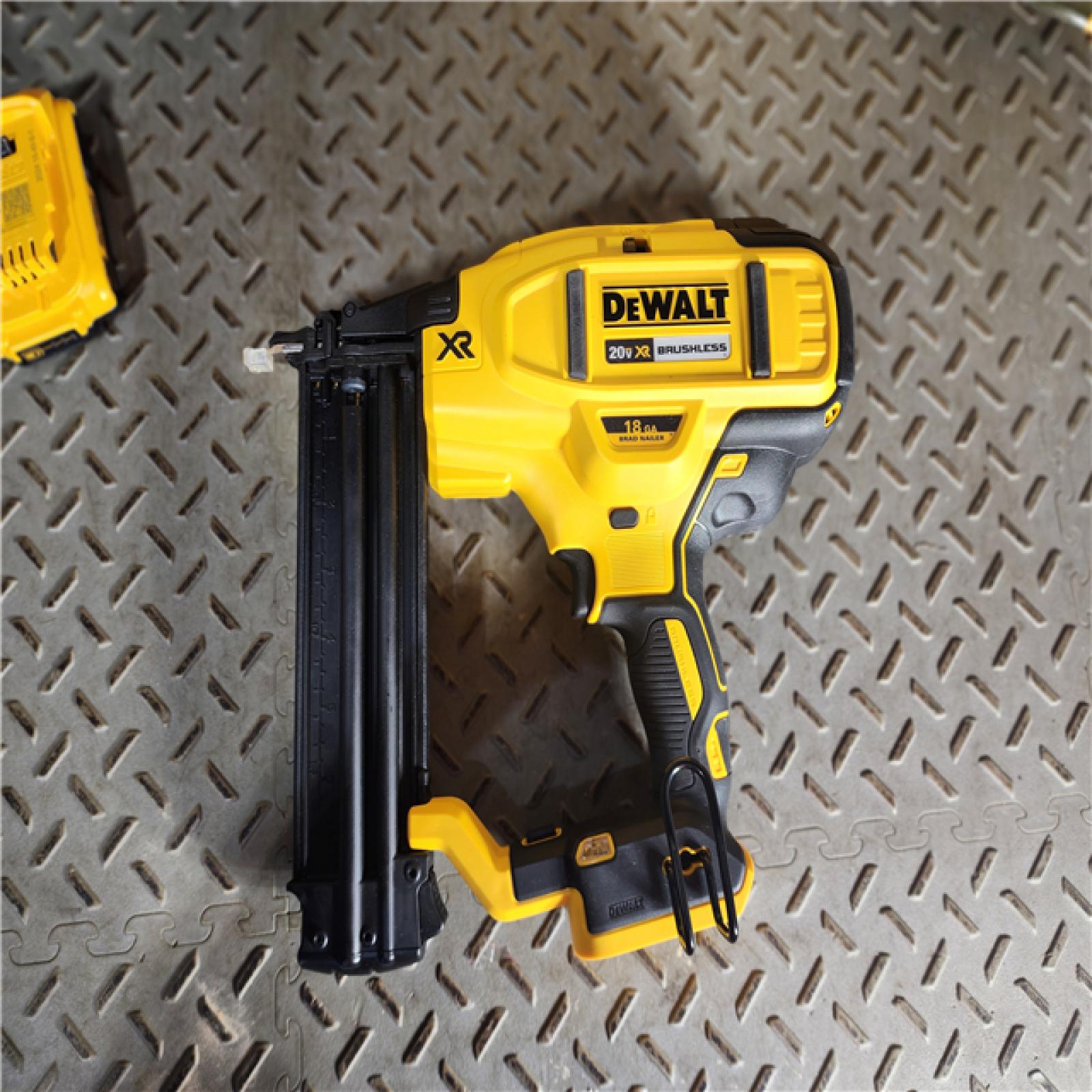 HOUSTON LOCATION - AS-IS (APPEARS LIKE NEW) DEWALT 20V MAX XR 18 Gauge Brad Nailer Kit