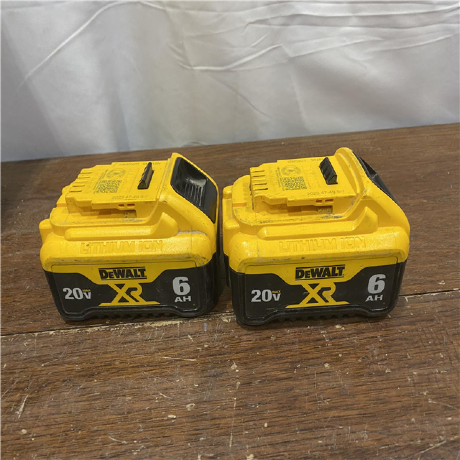 AS-ISDEWALT DCB206-2 6.0Ah 20V MAX Battery (2 Pack)