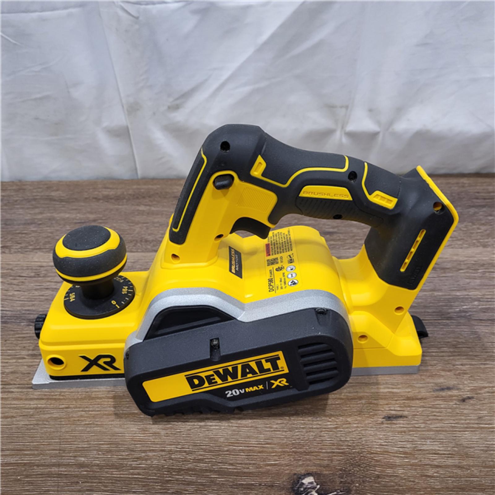 AS-IS DEWALT DCP580B 20V MAX Lithium Ion Brushless Planer