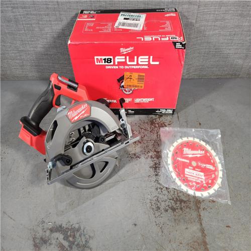 HOUSTON LOCATION - AS-IS (APPEARS LIKE NEW) Milwaukee M18 FUEL 18V Lithium-Ion Brushless Cordless 7-1/4 in. Circular Saw (Tool-Only)