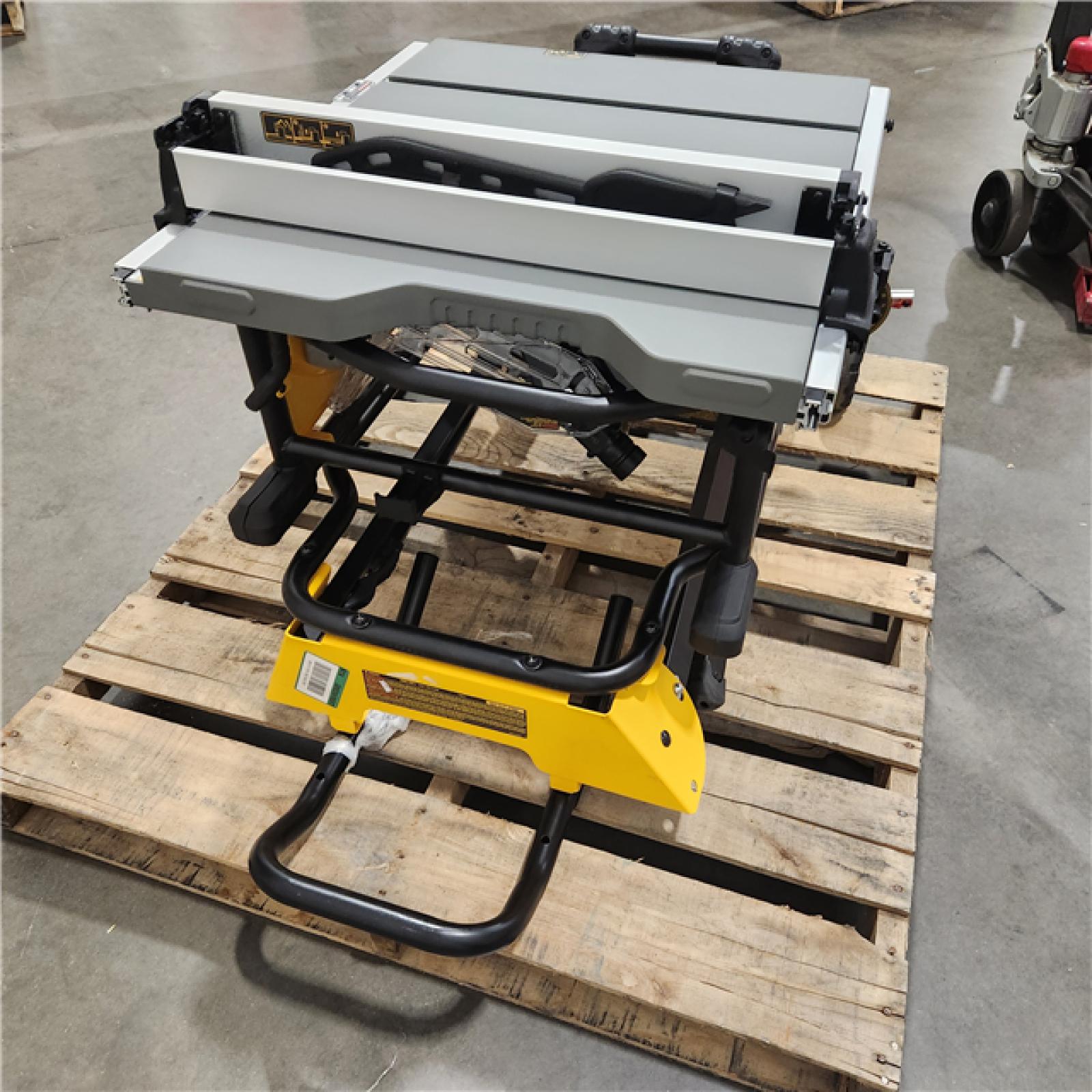 DALLAS LOCATION - AS-IS DEWALT 15 Amp Corded 10 in. Job Site Table Saw with Rolling Stand