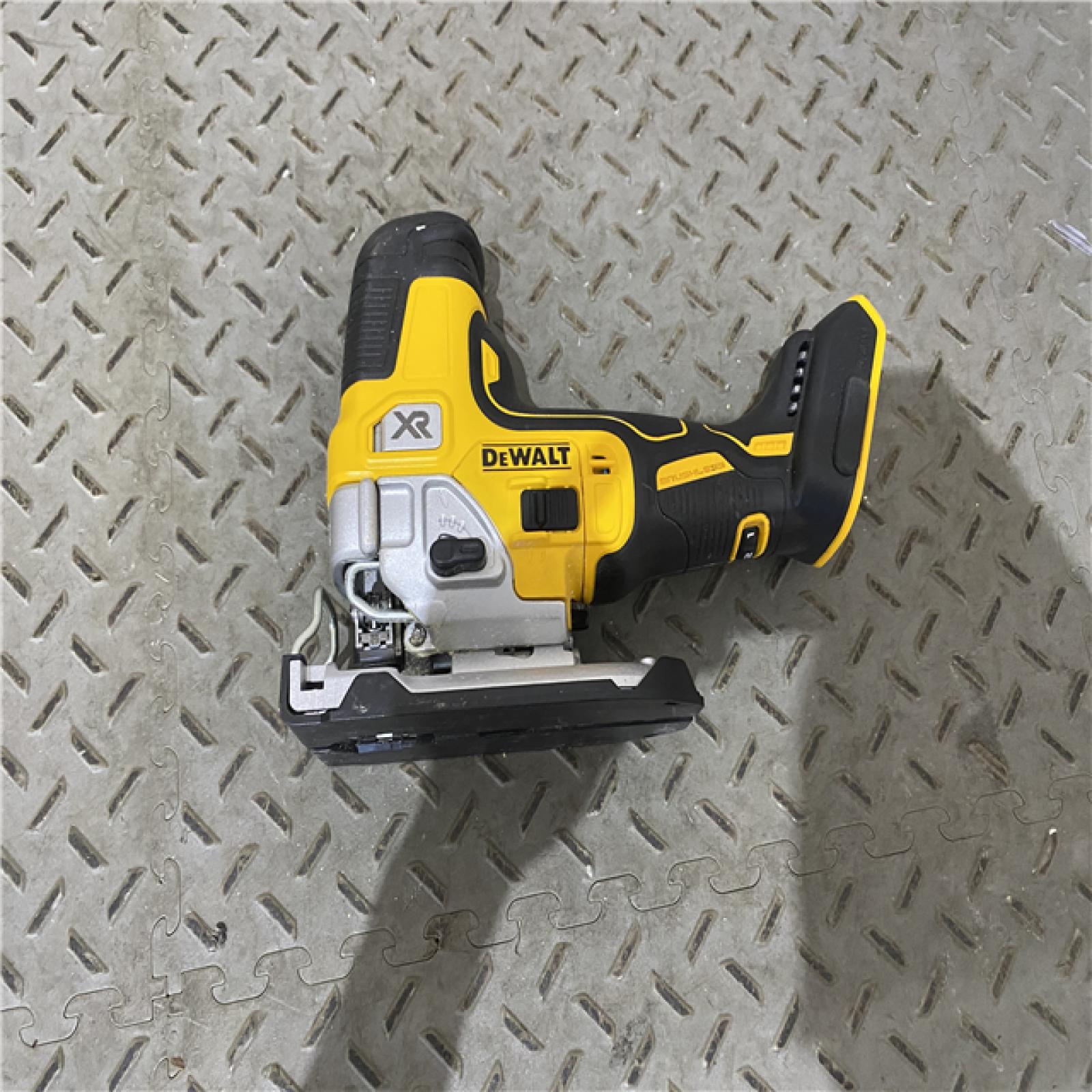 Houston location AS-IS DEWALT 20V MAX XR Cordless Barrel Grip Jigsaw (Tool Only)