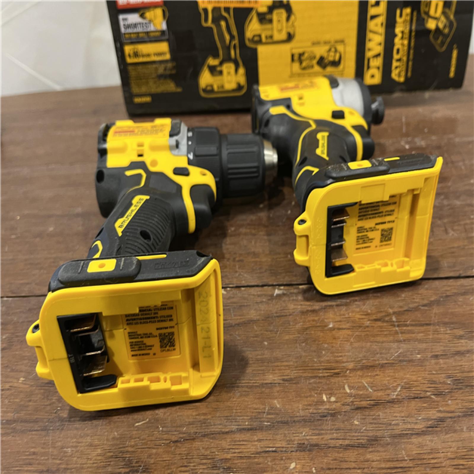 AS-ISDewalt DCK225D2 20V MAX ATOMIC Brushless Compact Lithium-Ion 1/2 in. Cordless Drill Driver and 1/4 in. Impact Driver Combo Kit with 2 Batteries 2 Ah