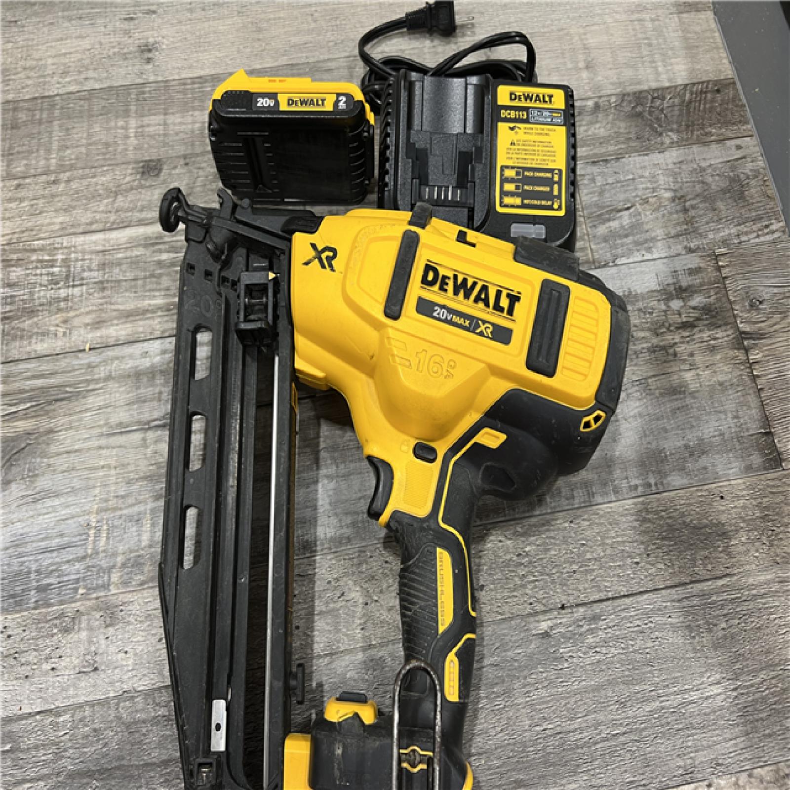 AS-IS DeWalt DCN660D1 20V 16 Gauge Cordless Angled Finish Nailer Kit W/ 2Ah Battery