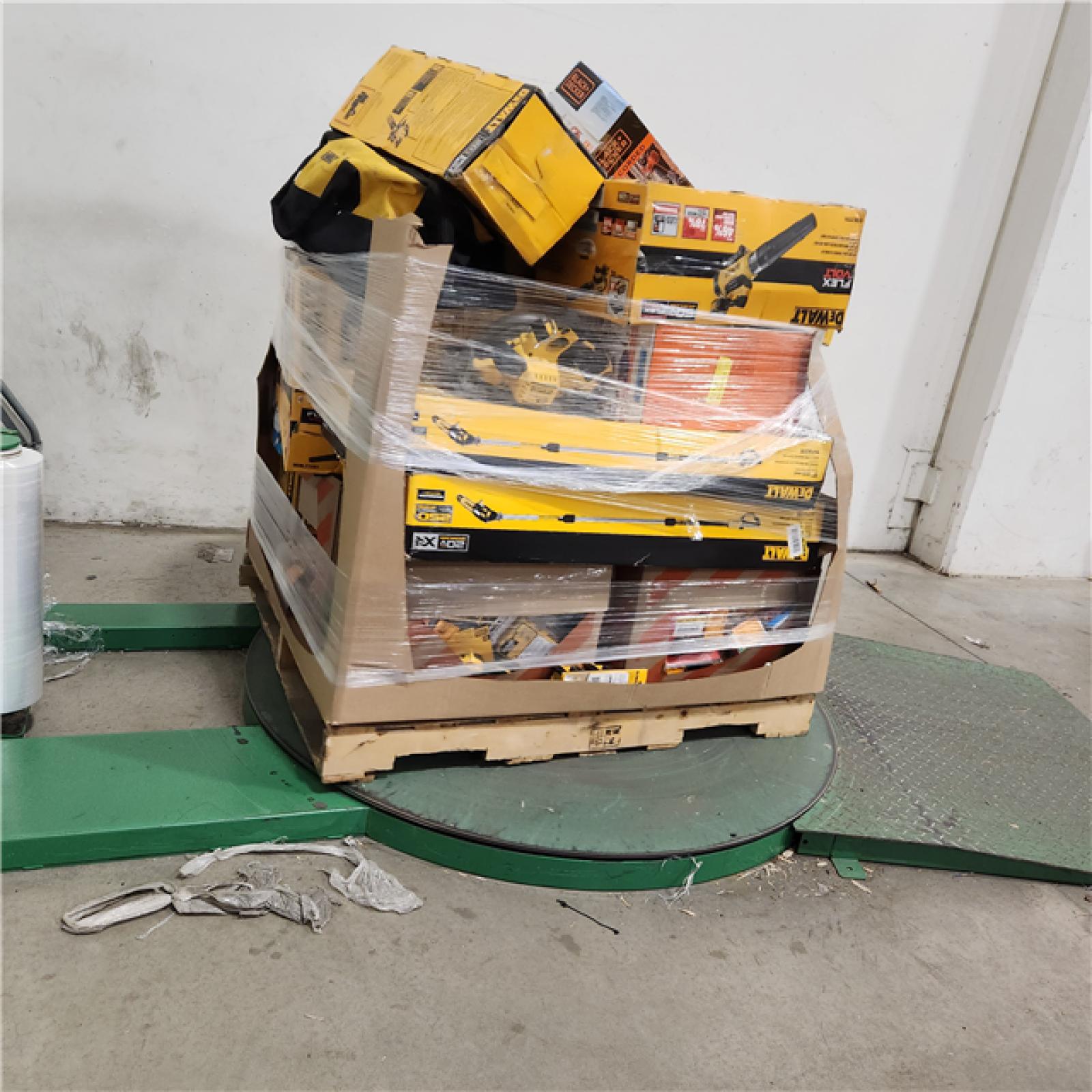 Dallas Location - As-Is DEWALT Tool Pallet