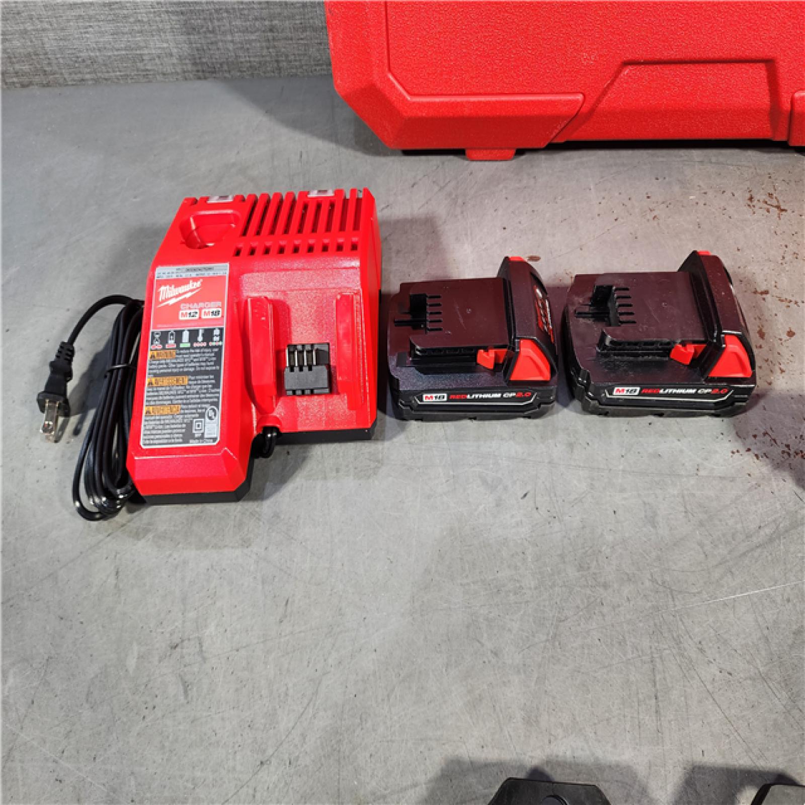 HOUSTON LOCATION - AS-IS (APPEARS LIKE NEW) M18 18V Lithium-Ion Cordless Short Throw Press Tool Kit with 3 PEX Crimp Jaws (2) 2.0 Ah Batteries and Charger