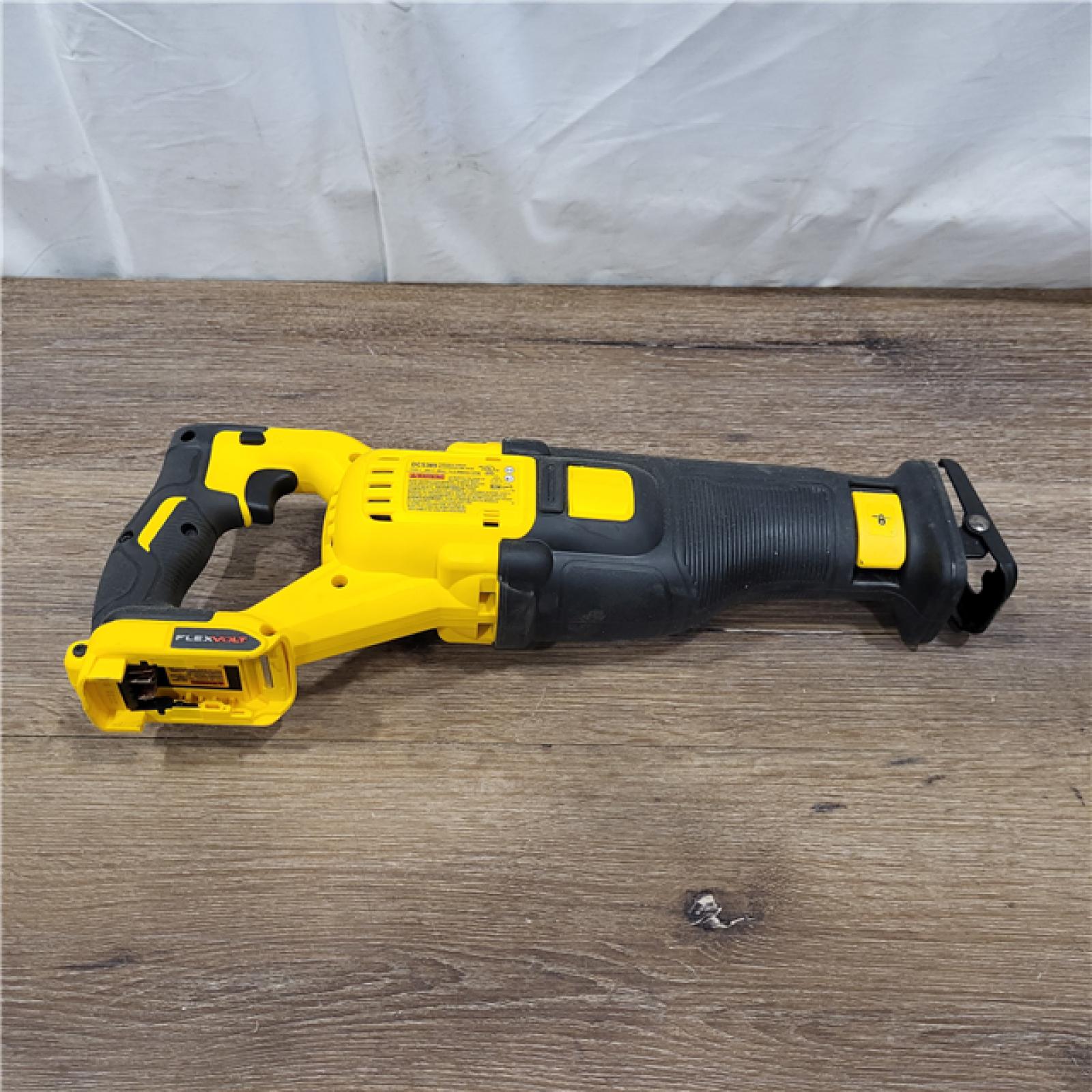 AS-IS DeWalt DCS389B FLEXVOLT 60V MAX Cordless Brushless Reciprocating Saw (Tool-Only)