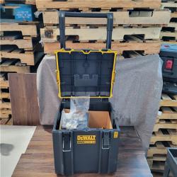 CALIFORNIA NEW DEWALT BRUSHLESS 6-TOOL COMBO KIT WITH TOUGHSYSTEM 2.0 (2 BATTERIES AND CHARGER INCLUDED)