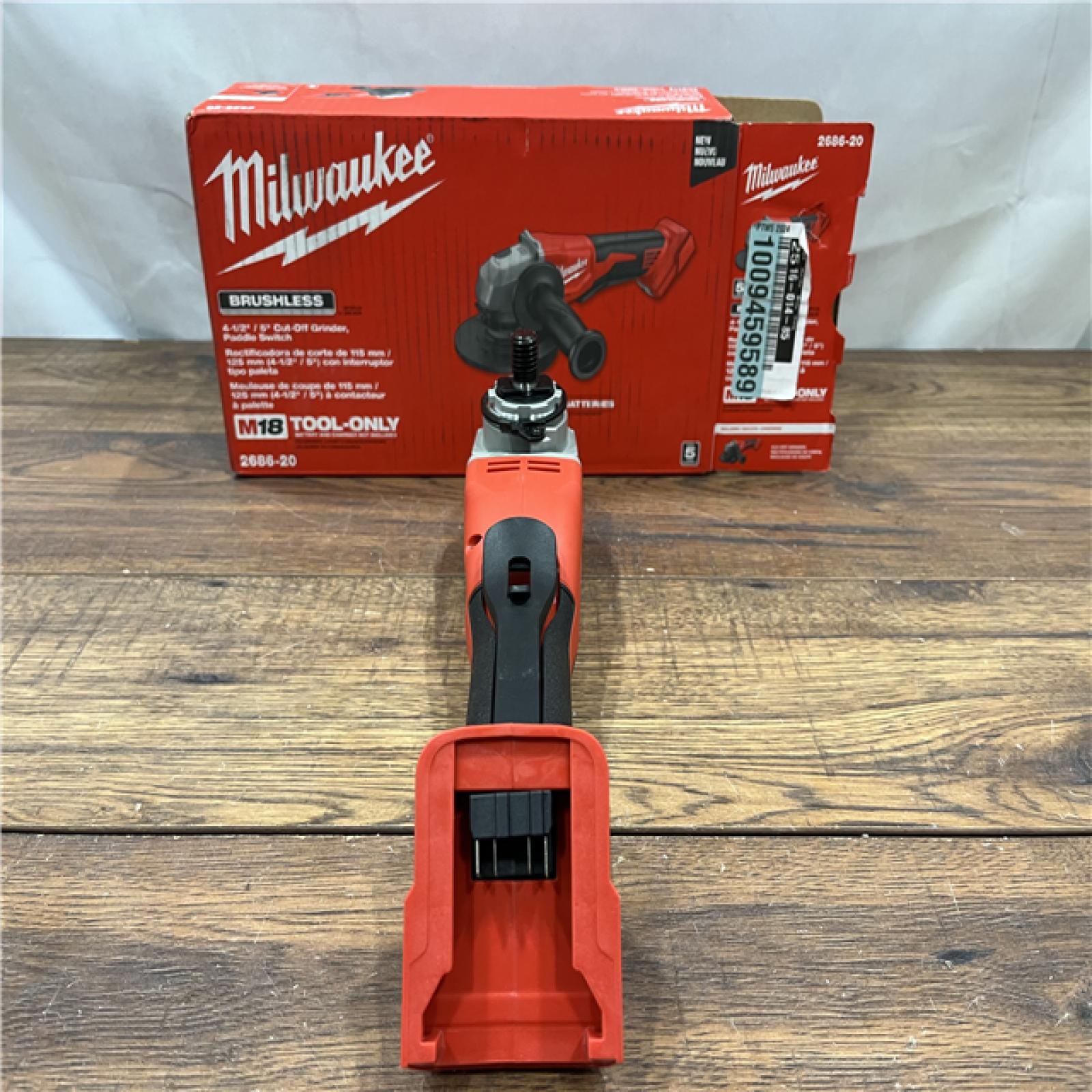 AS IS Milwaukee 2686-20 18V Cordless 4.5 /5  Grinder W/ Paddle Switch (Tool Only)