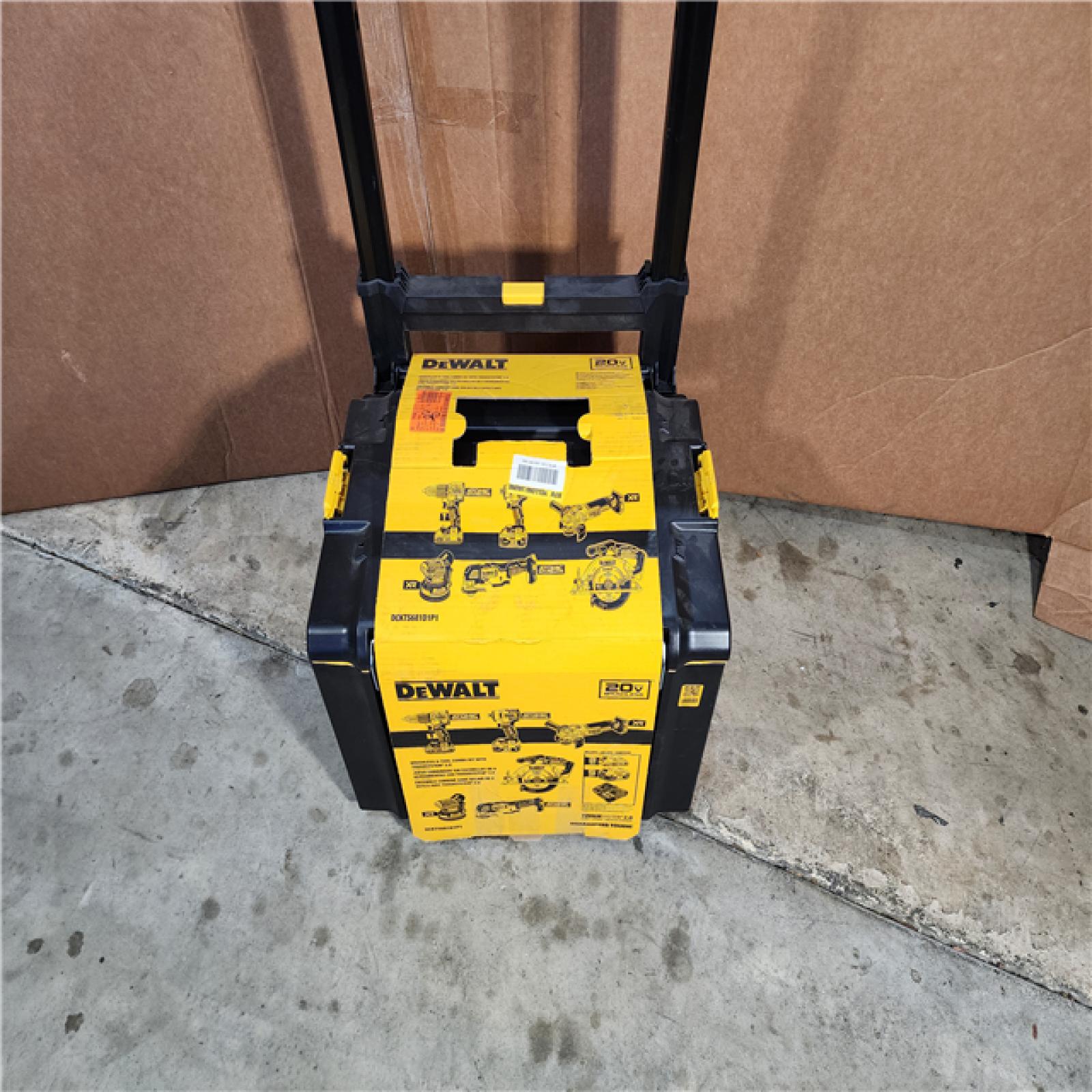 HOUSTON LOCATION - AS-IS (APPEARS LIKE NEW) Dewalt 20-Volt MAX ToughSystem Lithium-Ion 6-Tool Cordless Combo Kit