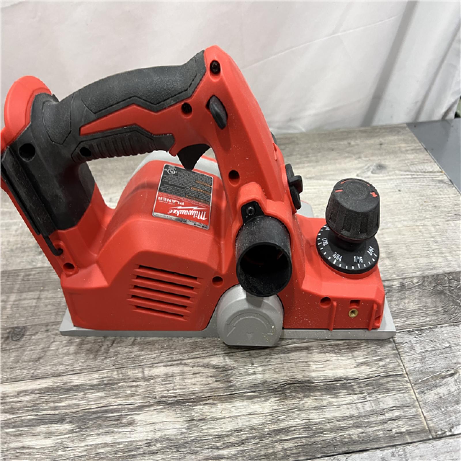 AS-IS Milwaukee M18 18-Volt Lithium-Ion Cordless 3-1/4 in. Planer (Tool-Only)