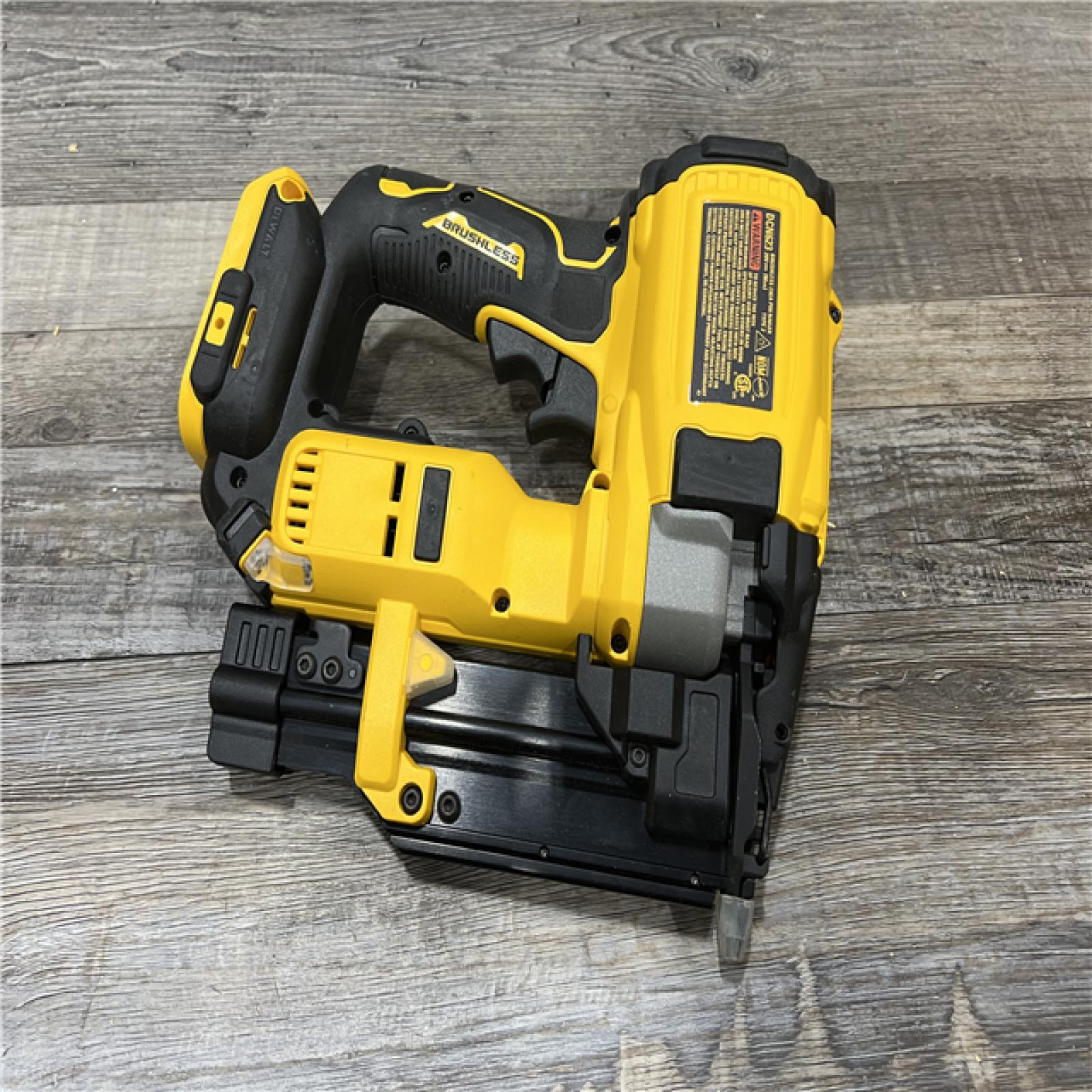 AS-IS DeWalt DCN623D1 20-Volt MAX Atomic Compact Cordless Pin Nailer Kit  Brushless Motor  23 Gauge  Battery - Quantity 1