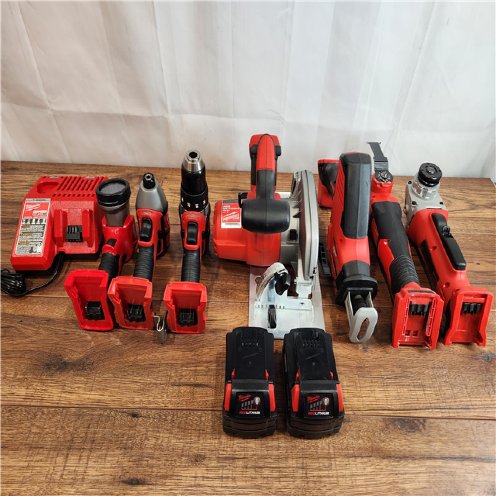 AS-IS Milwaukee M18 18V Lithium-Ion Cordless Combo Tool Kit