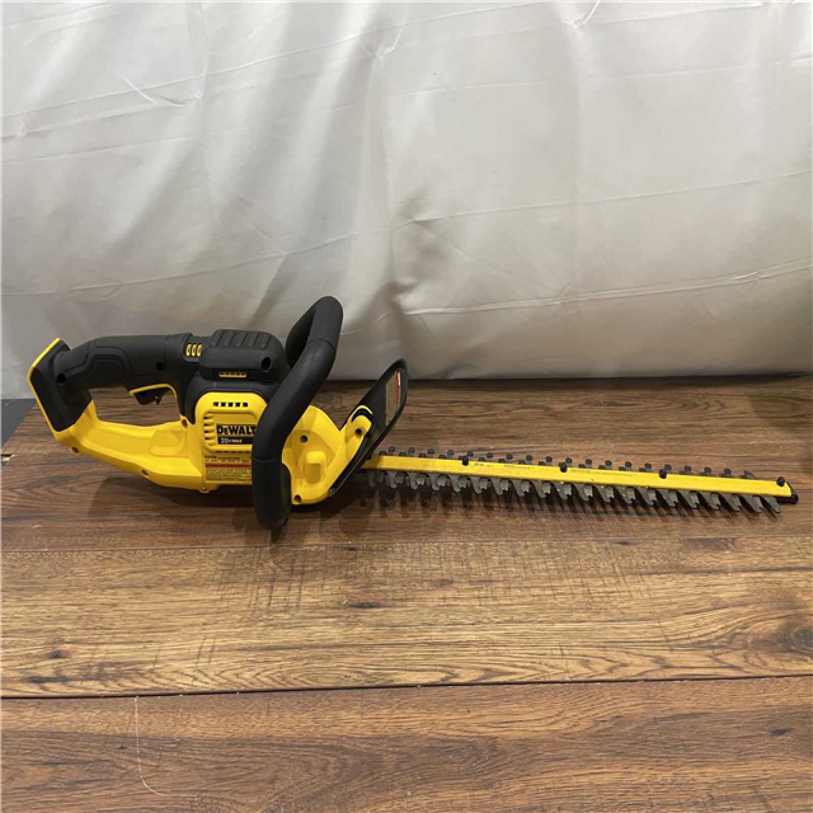 AS-IS DEWALT  20V MAX Cordless Battery Powered Hedge Trimmer (Tool Only)