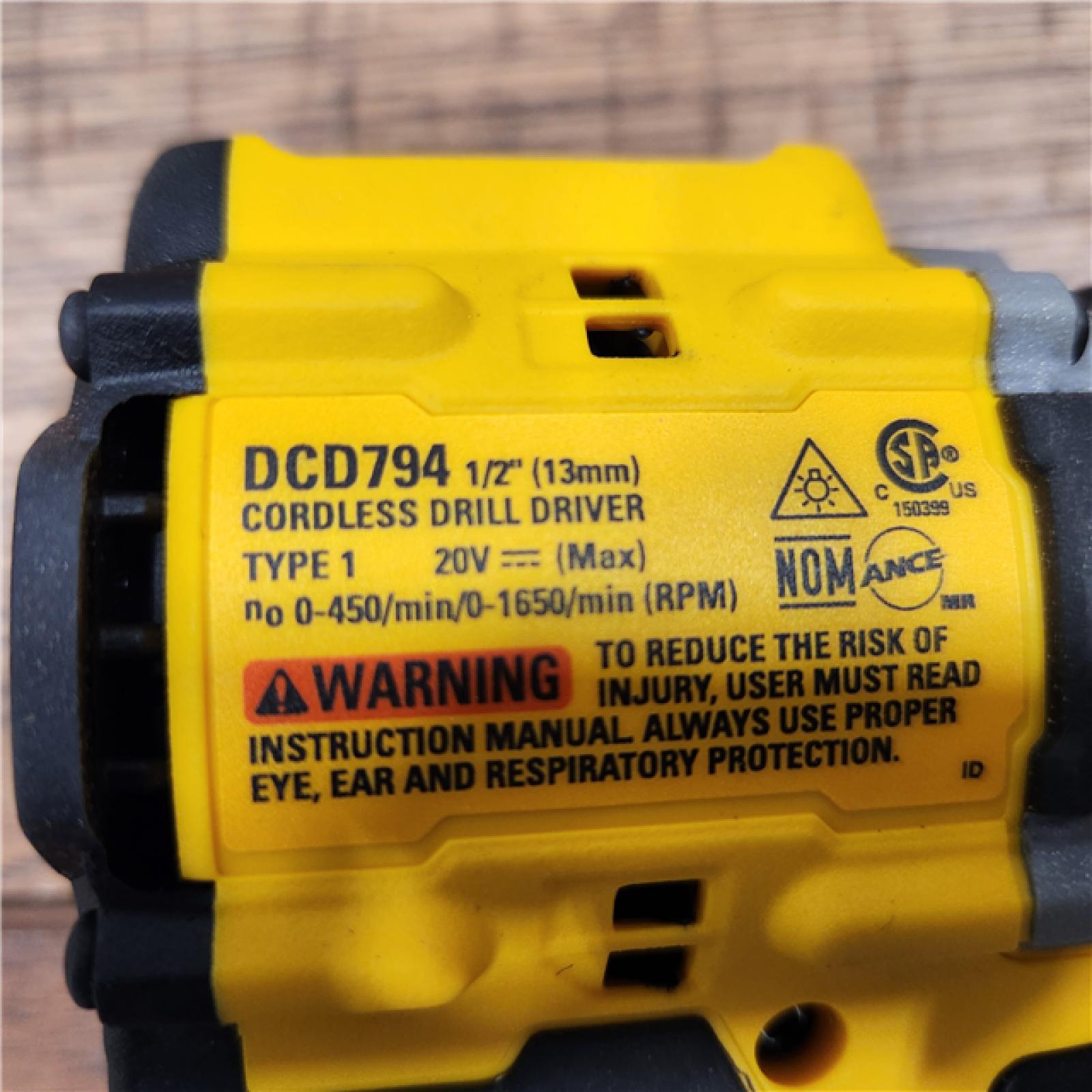 AS-IS DeWalt ATOMIC COMPACT SERIESâ„¢ 20V MAX* Brushless Cordless 1/2 in. Drill/Driver