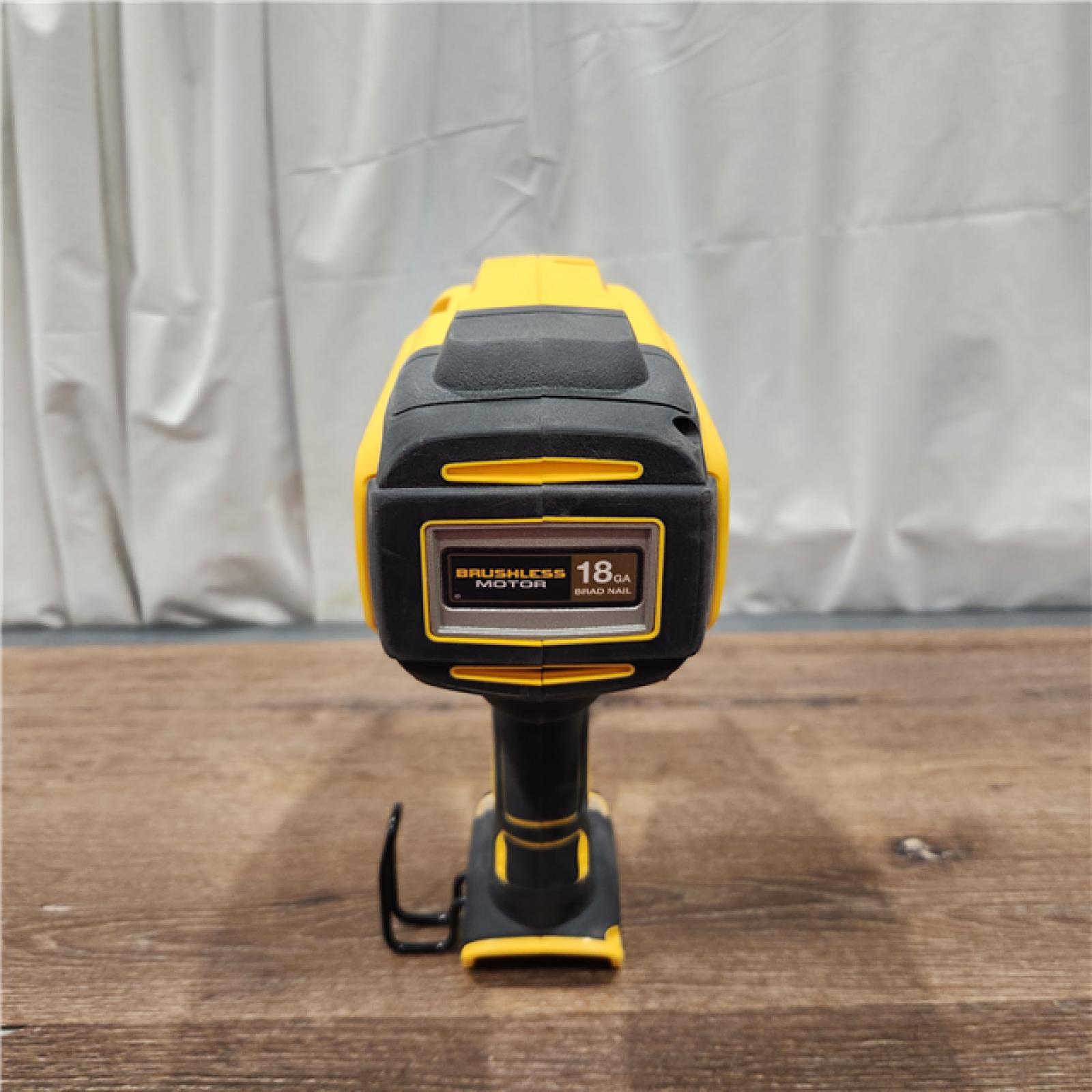 AS-IS DeWalt 20V MAX XR Lithium-Ion Electric Cordless 18-Gauge Brad Nailer (Tool Only)