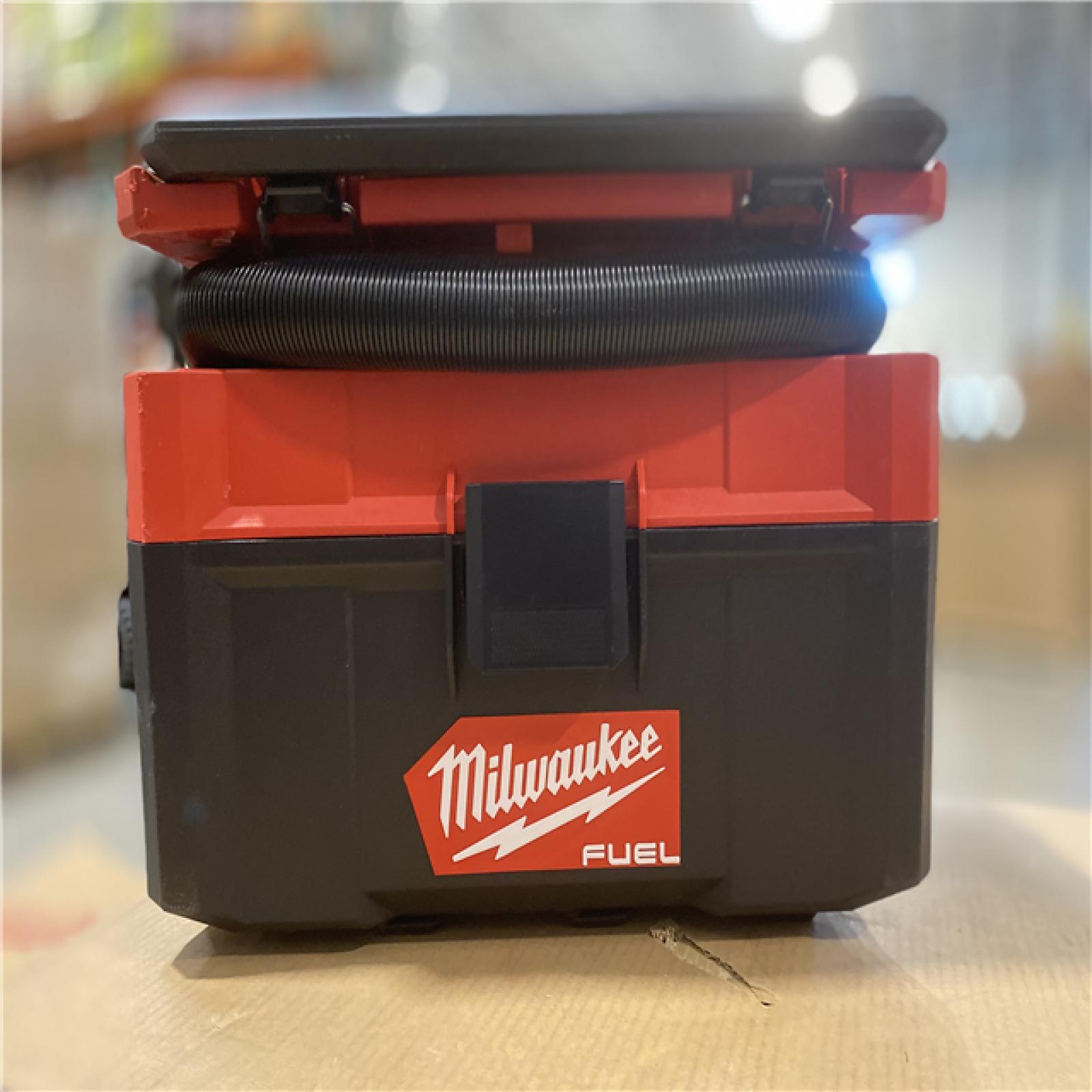 AS-IS - Milwaukee M18 FUEL PACKOUT 18-Volt Lithium-Ion Cordless 2.5 Gal. Wet/Dry Vacuum (Vacuum-Only)