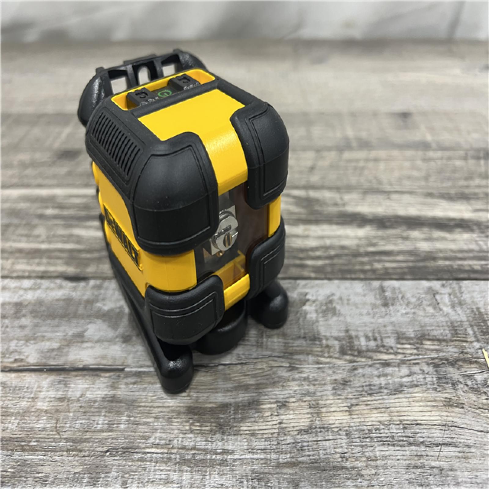 AS-IS DEWALT 55 ft. Green Self-Leveling Cross Line Laser Level with (2) AA Batteries & Case