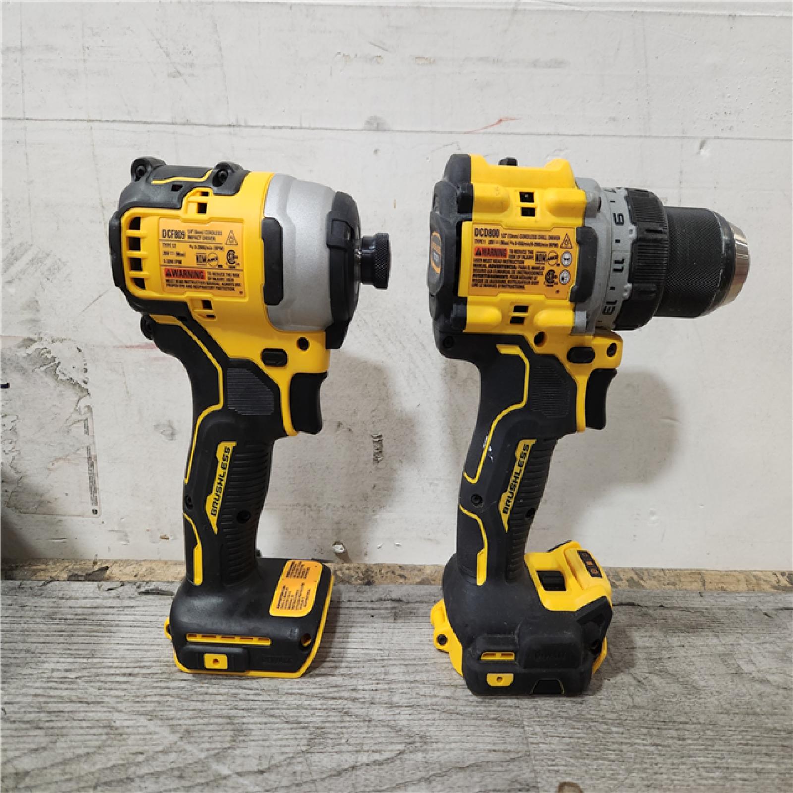 Phoenix Location DEWALT ATOMIC 20-Volt MAX Lithium-Ion Cordless Combo Kit (2-Tool) with (2) 2.0Ah Batteries, Charger and Bag