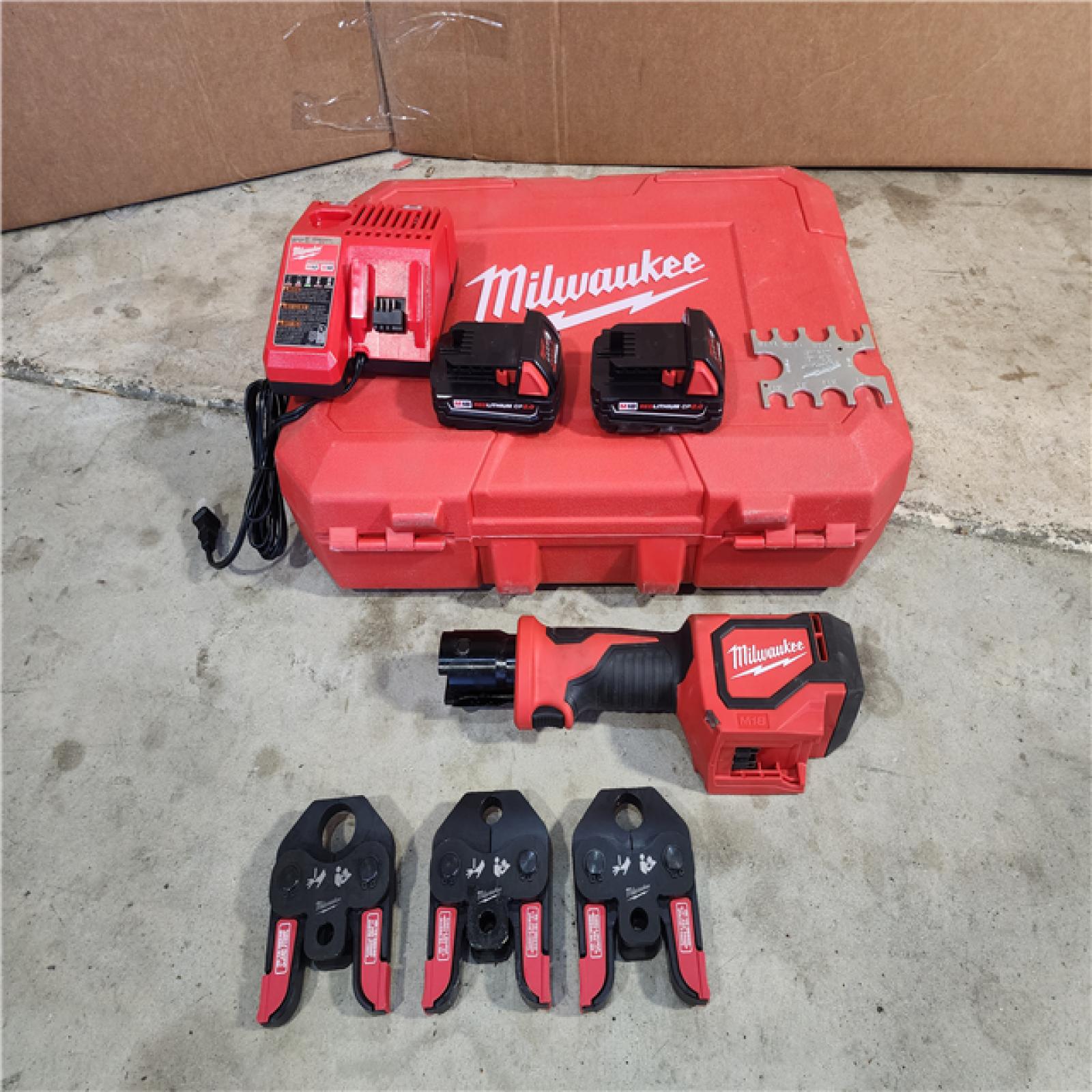 HOUSTON LOCATION - AS-IS Milwaukee M18 18-Volt Lithium-Ion Cordless Short Throw PEX Press Tool Kit with ProPEX/Tubing Cutter and Ratcheting Pipe Cutter