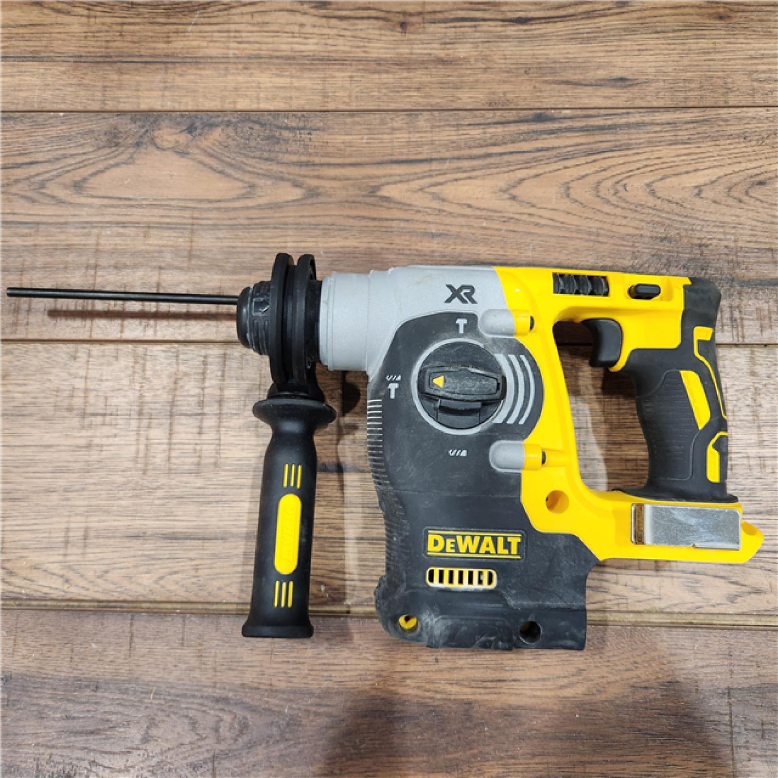 AS-IS DEWALT 20V MAX XR Brushless Cordless 1 in. SDS Plus L-Shape Rotary Hammer (Tool-Only)