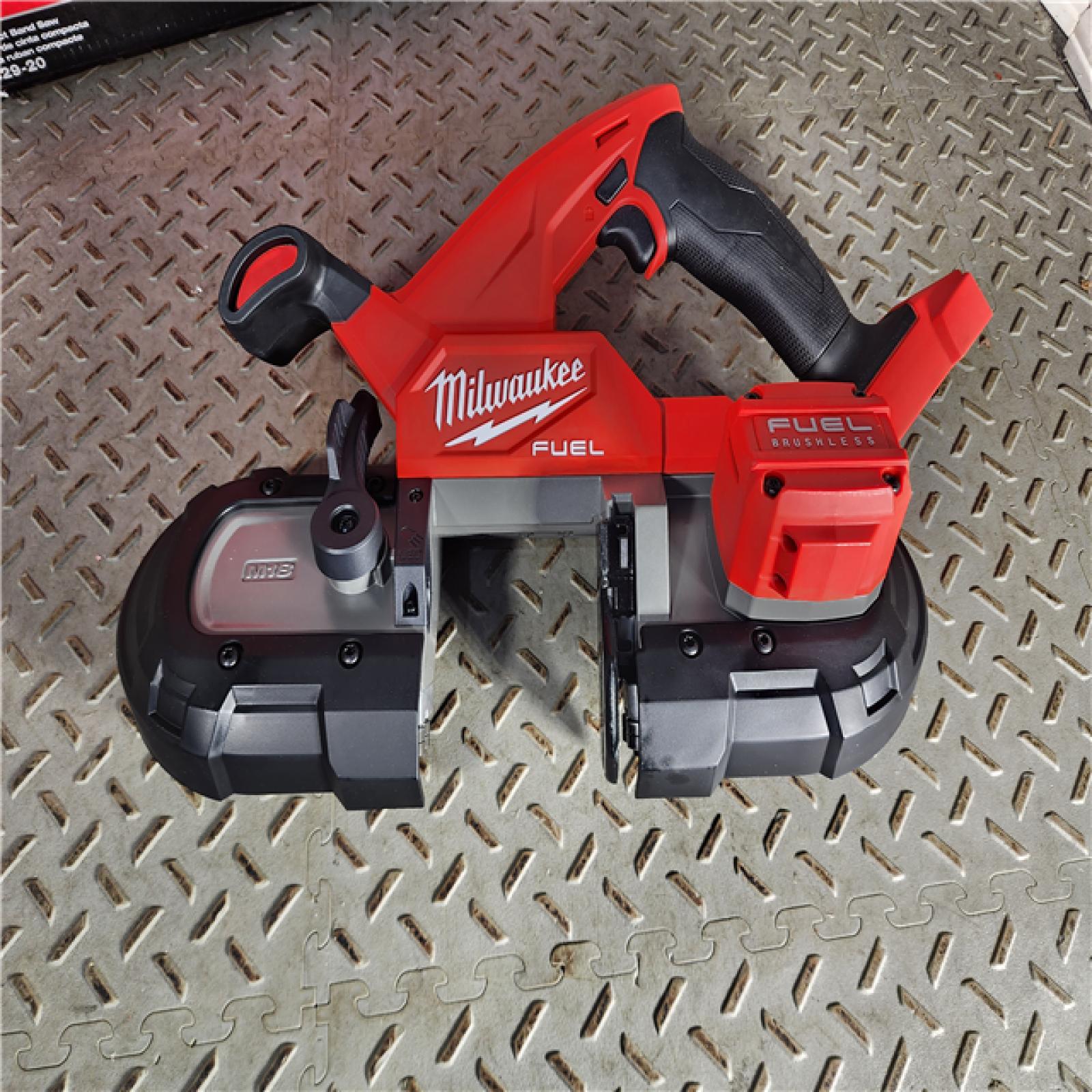 HOUSTON LOCATION - AS-IS (APPEARS LIKE NEW) Milwaukee M18 Fuel 3-1/4  18V Brushless Compact Band Saw 2829-20 (Bare Tool)