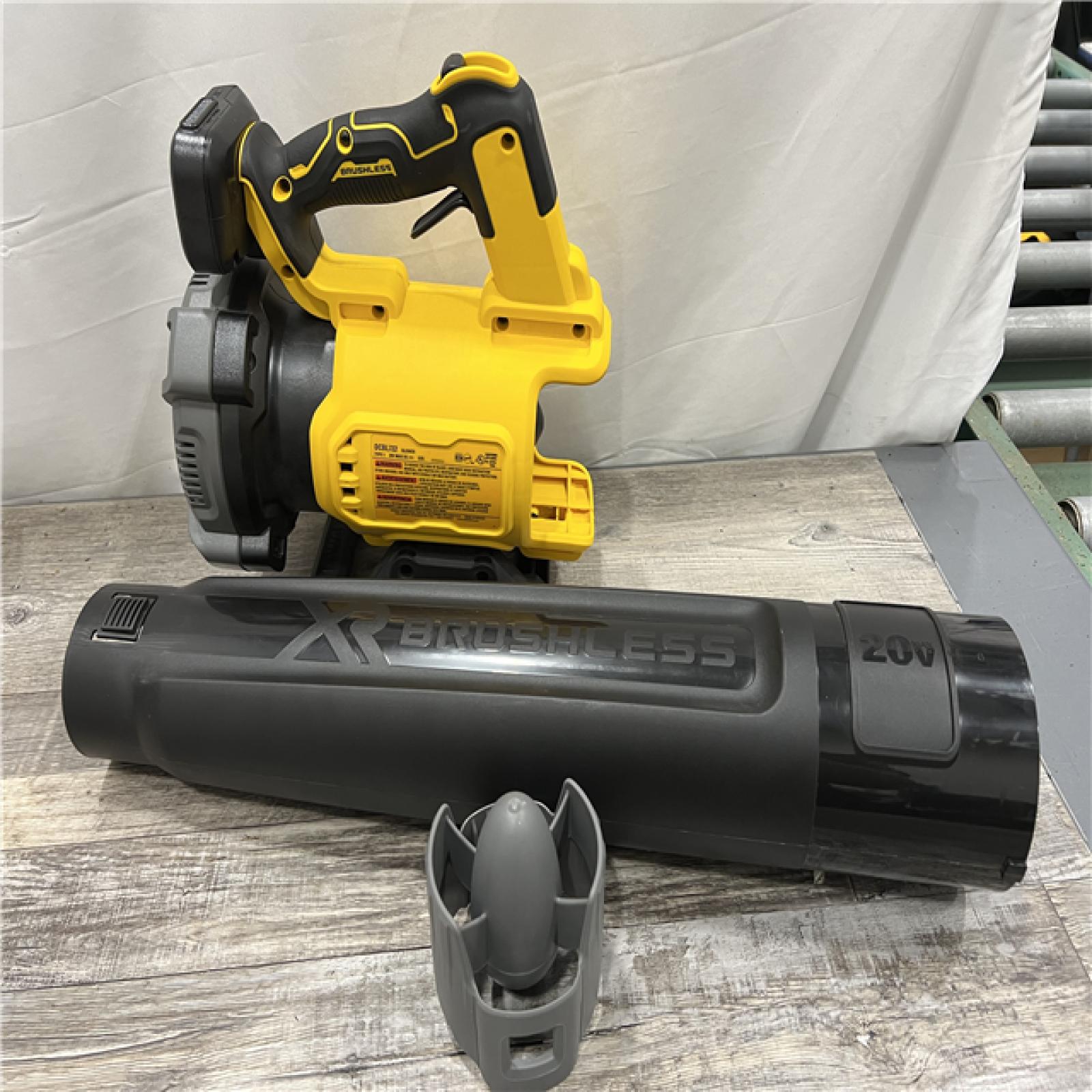 AS-IS DEWALT 20V MAX 125 MPH 450 CFM Brushless Cordless Battery Powered Blower (Tool Only)