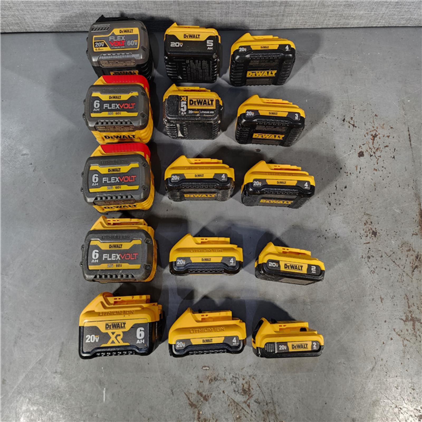 HOUSTON LOCATION - AS-IS DEWALT BATTERY PACK QTY - 15