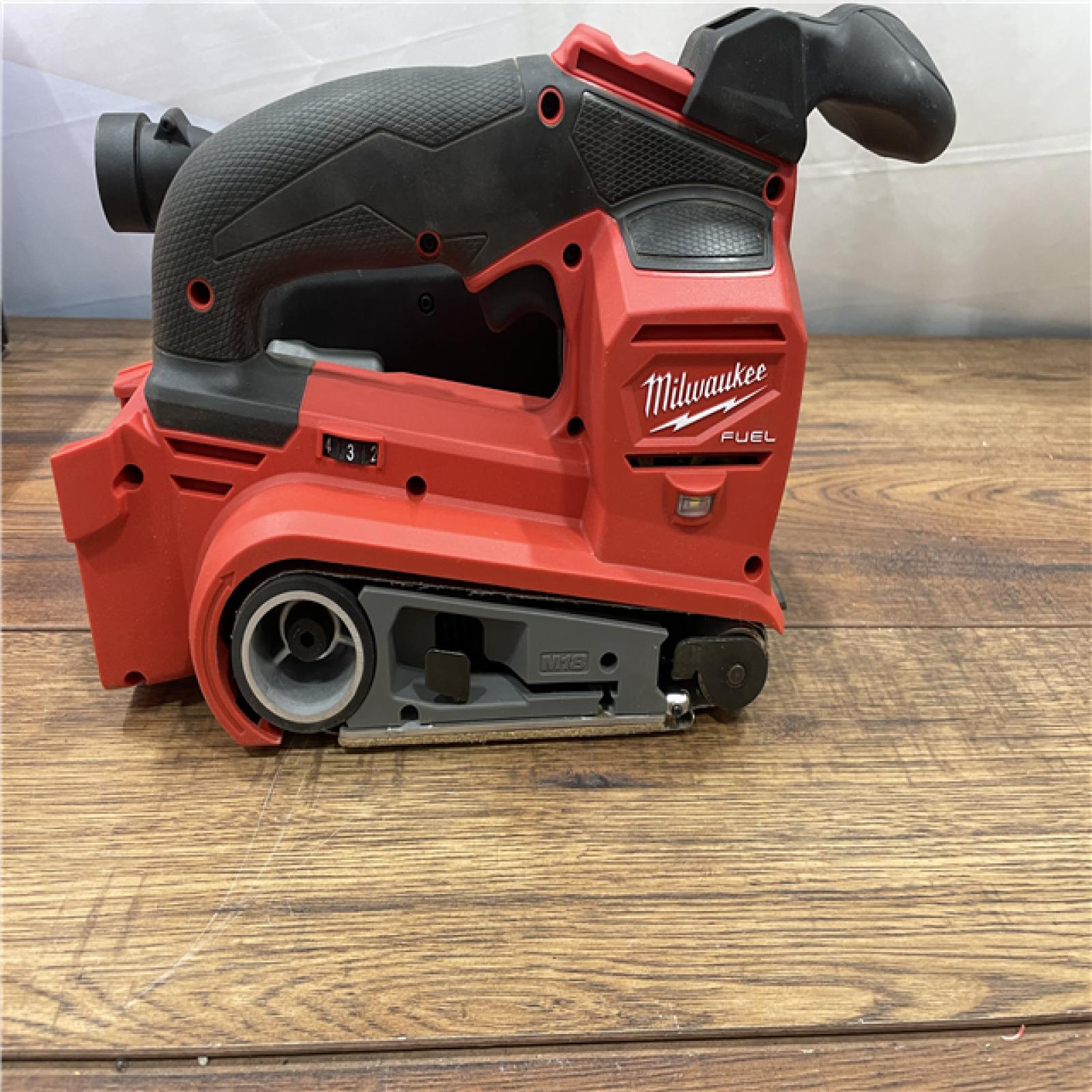 AS-IS Milwaukee M18 FUEL 18-Volt Lithium-Ion Cordless Belt Sander (Tool-Only)