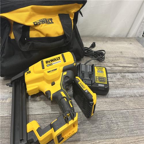 AS-IS DEWALT in Box DEWALT DCN681D1 20V 18Ga Stapler Kit