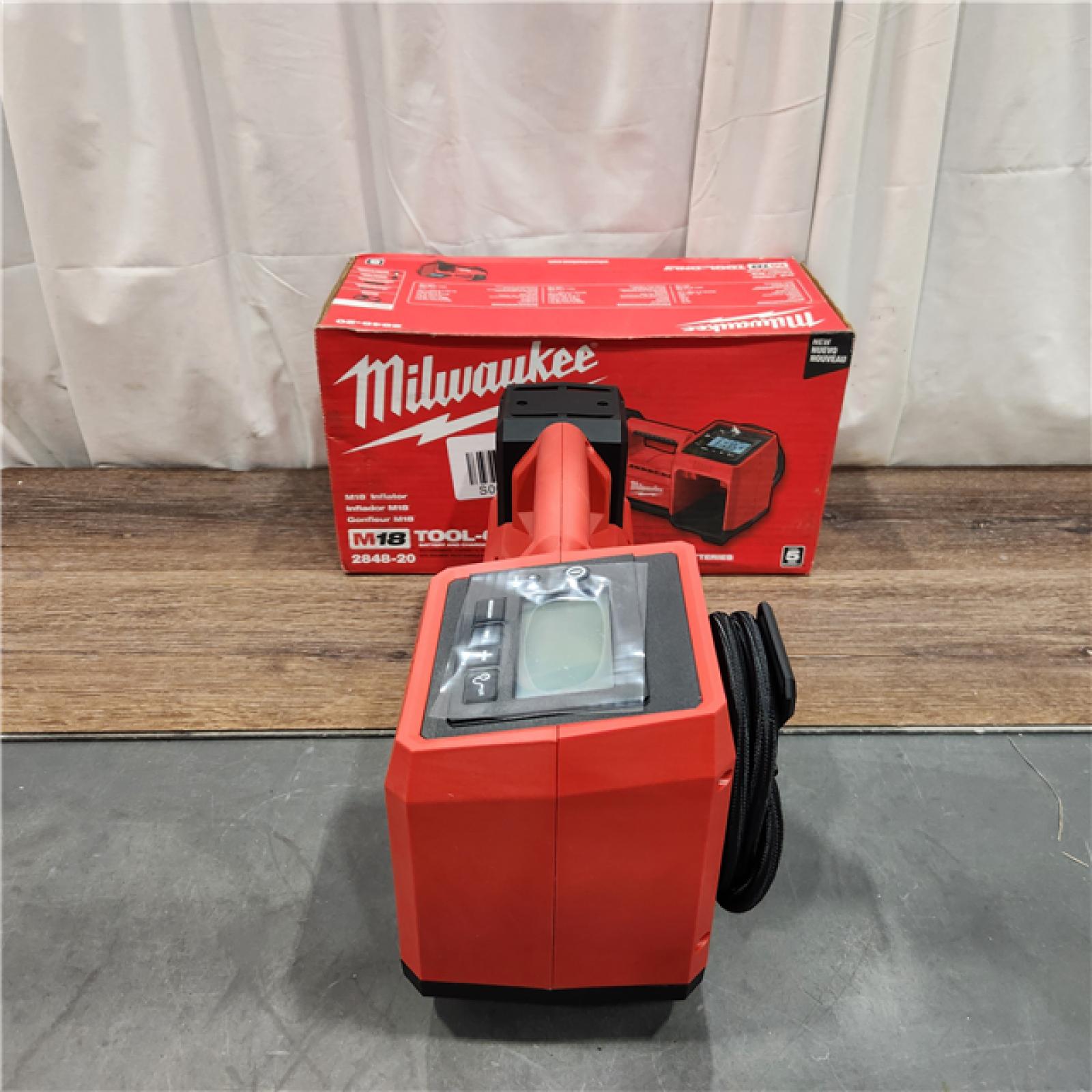 AS IS Milwaukee M18 18 V 150 PSI Tire Inflator