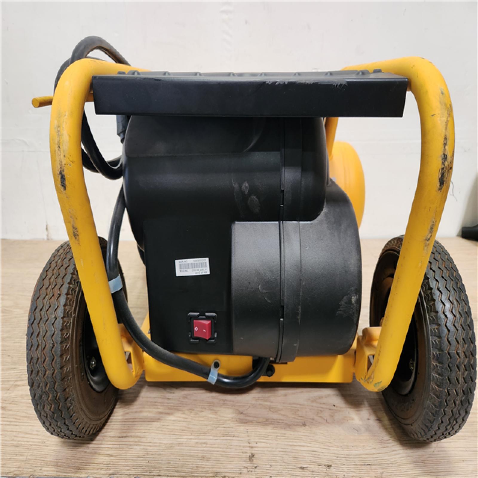 Phoenix Location DEWALT 4.5 Gal. Portable Electric Air Compressor D55146