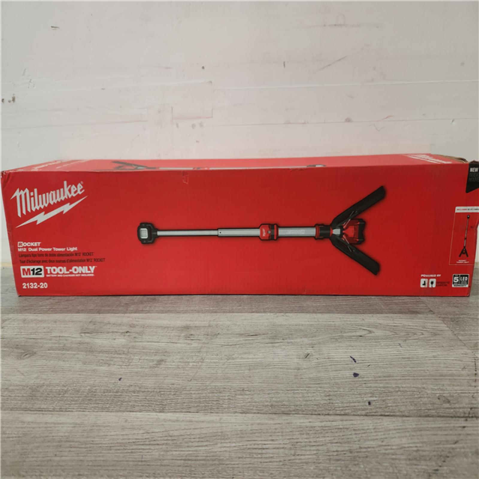 Phoenix Location Milwaukee M12 12-Volt Lithium-Ion Cordless 1400 Lumen ROCKET LED Stand Work Light (Tool-Only)