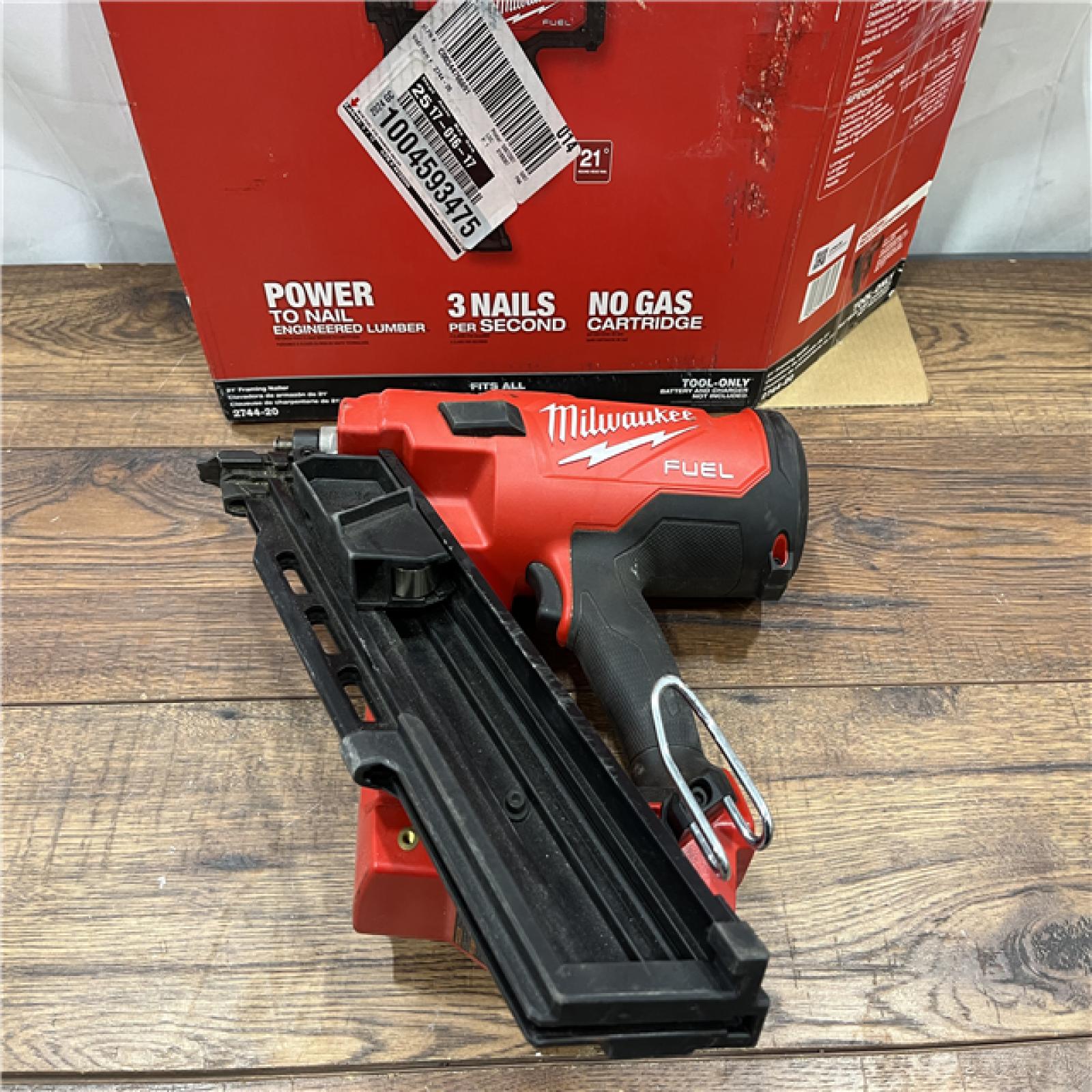 A IS Milwaukee 2744-20 M18 FUEL 21-Degree Cordless Framing Nailer (Tool Only)