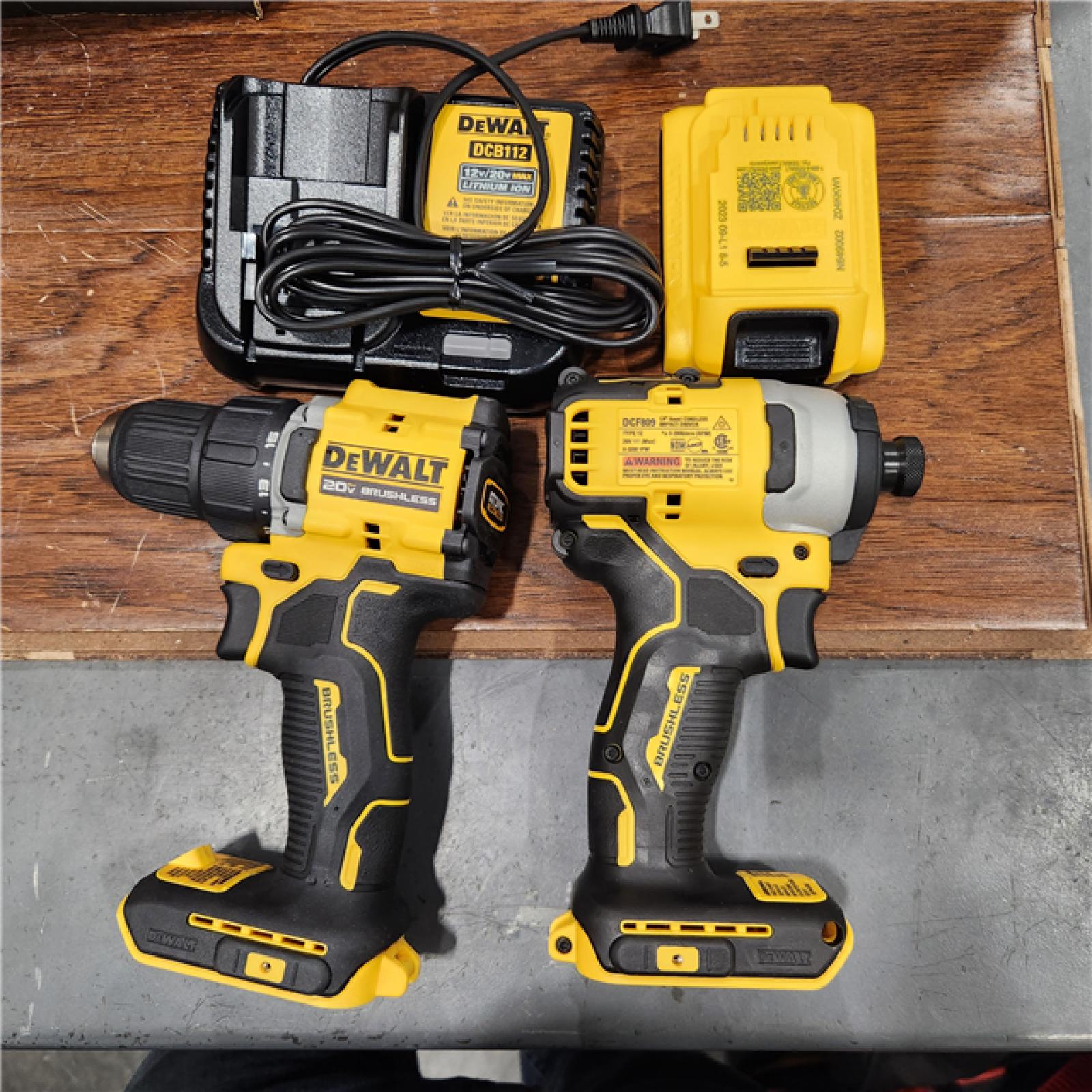 AS-IS ATOMIC 20-Volt MAX Lithium-Ion Cordless Combo Kit (2-Tool) with (2) 2.0Ah Batteries, Charger and Bag