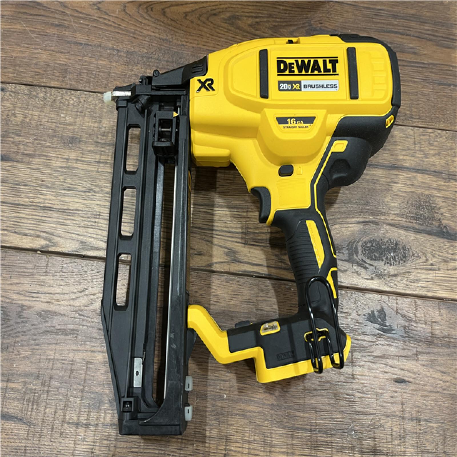 AS-IS DEWALT 20V MAX XR 16-Gauge Lithium-Ion Cordless Finish Nailer (Tool Only)