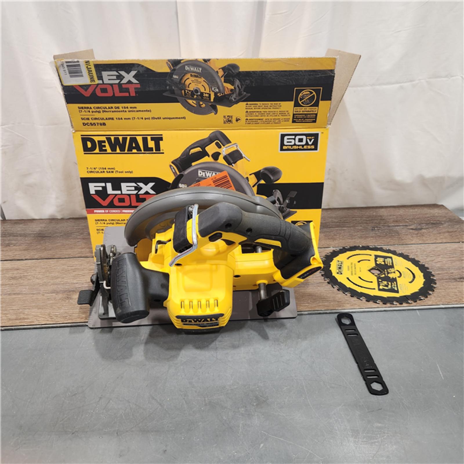 AS IS DeWALT Flexvolt Max 7-1/4  60V Brushless Circular Saw DCS578B