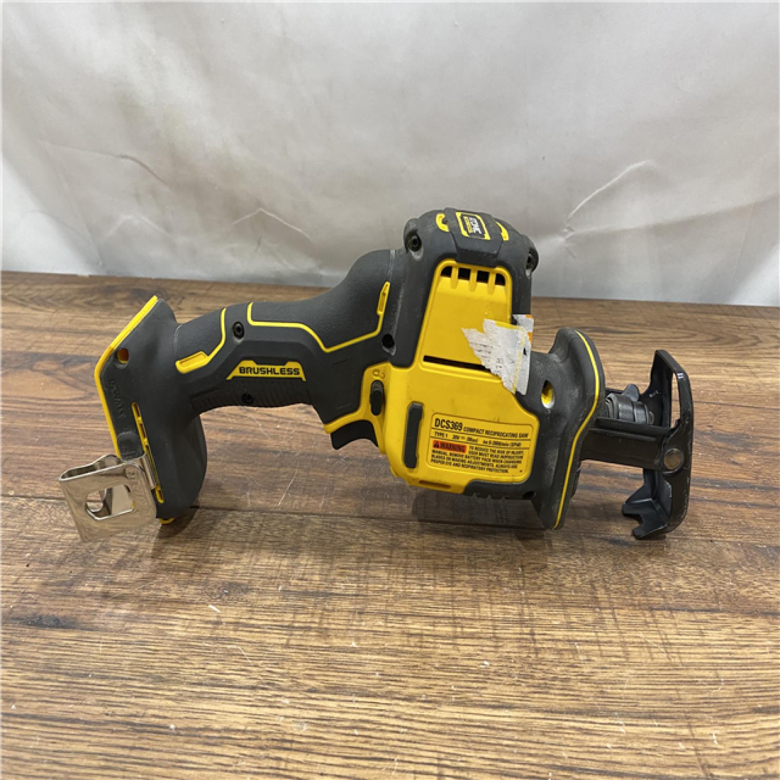 AS IS DEWALT ATOMIC 20-Volt MAX Brushless Compact Reciprocating Saw (Tool-Only)