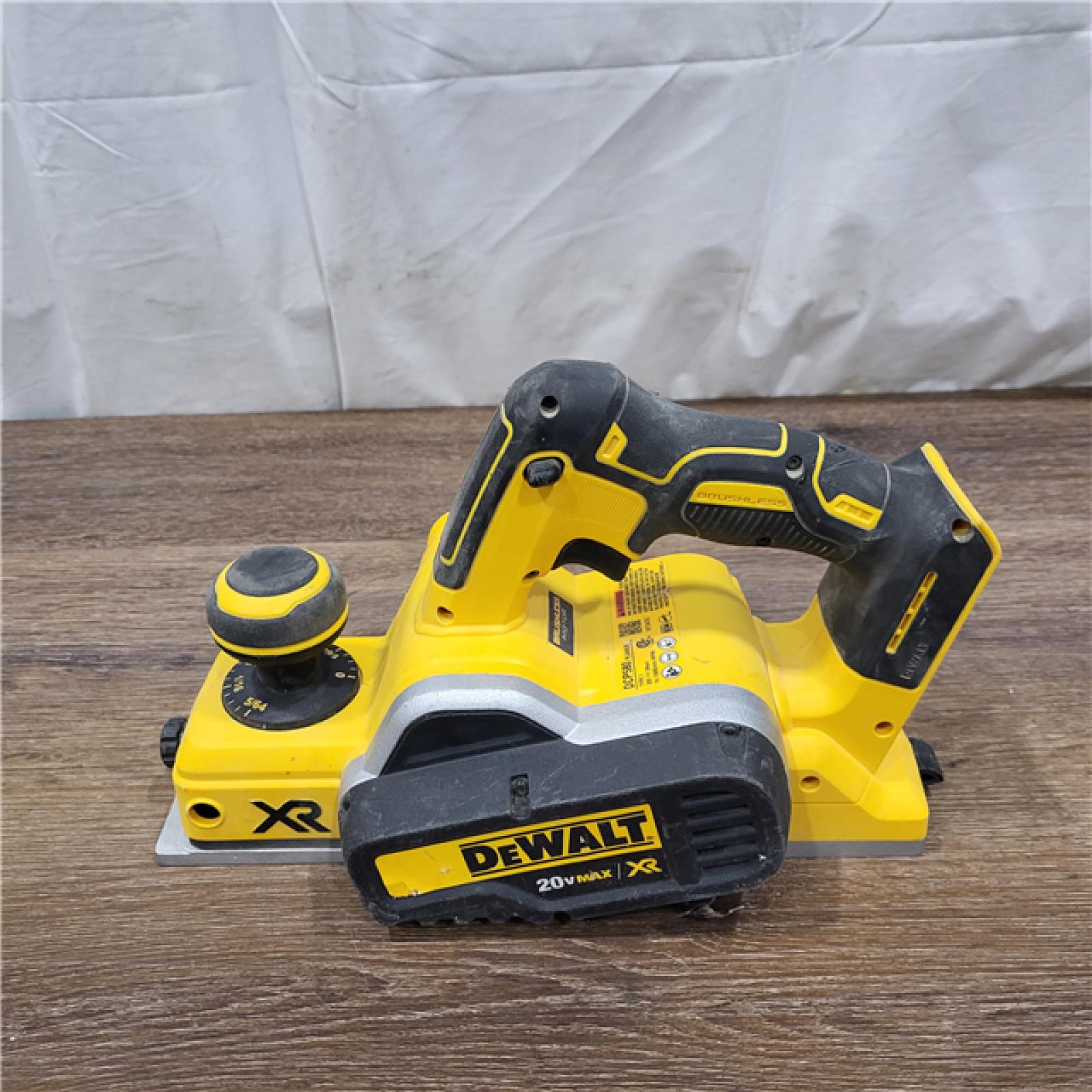 AS-IS DEWALT DCP580B 20V MAX Lithium Ion Brushless Planer