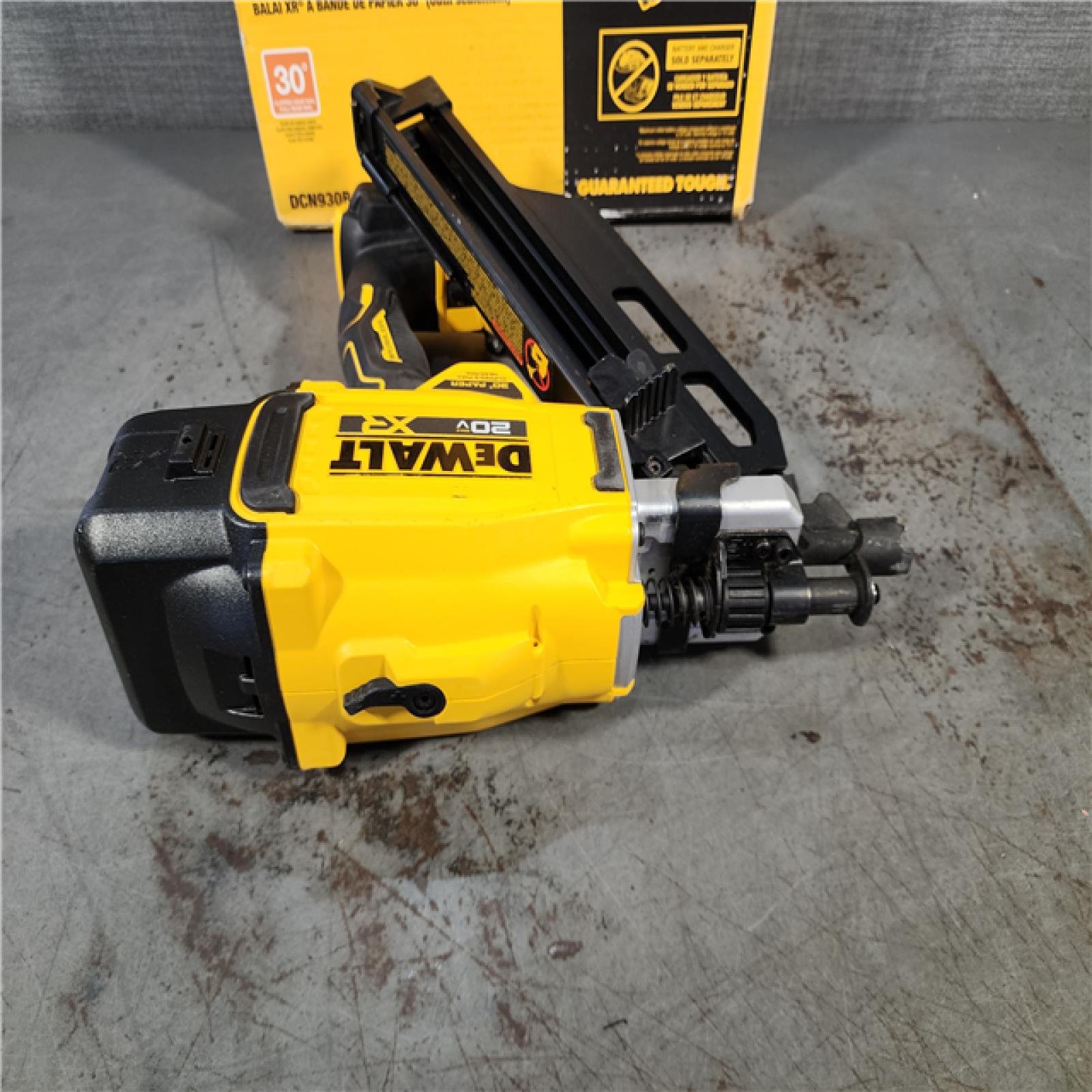 HOUSTON LOCATION - AS-IS DEWALT 20-Volt 30Â° Cordless Framing Nailer (Tool-Only)